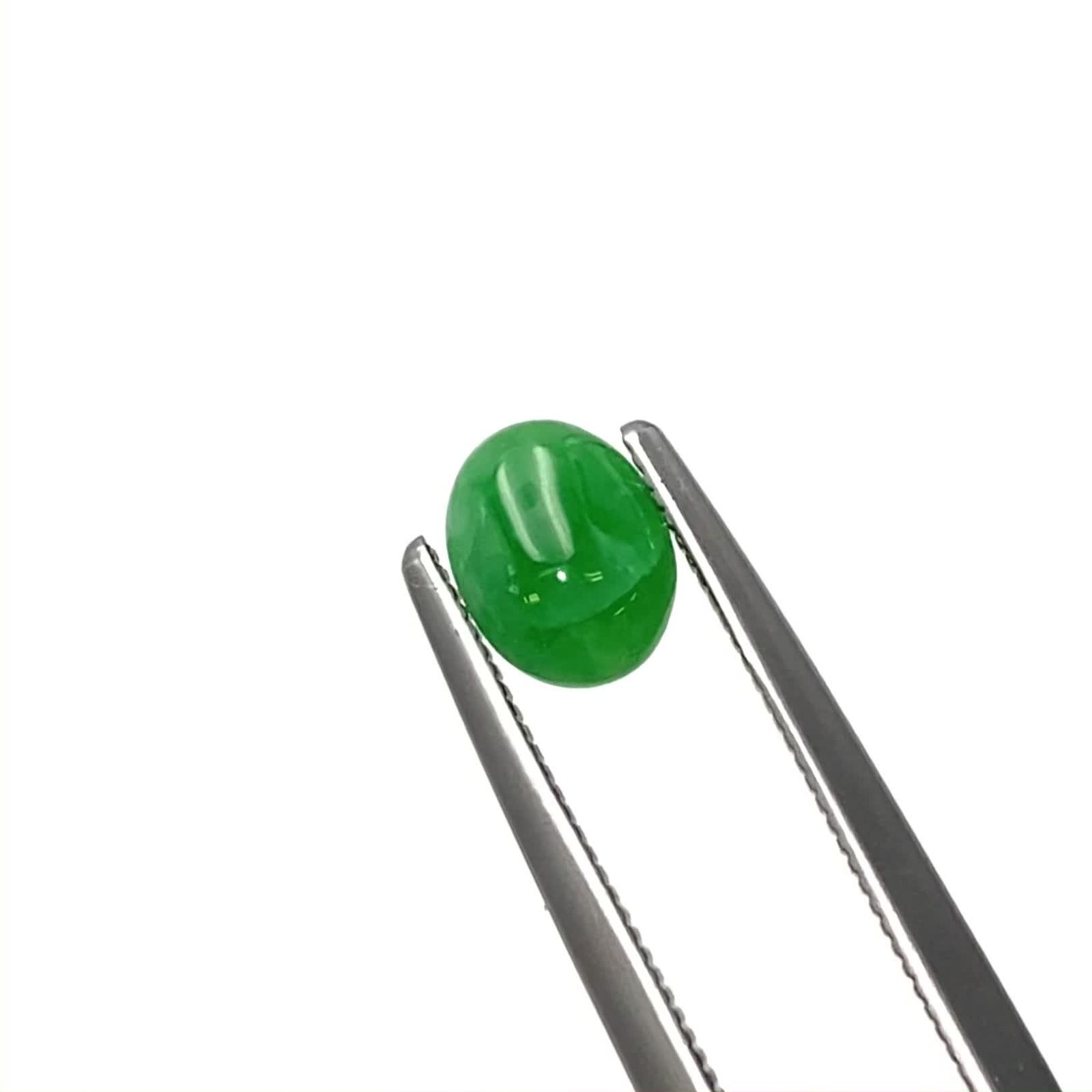 翡翠 ビルマ産 0.59ct / 6.2x4.8mm前後 [240326944] | TOP STONE