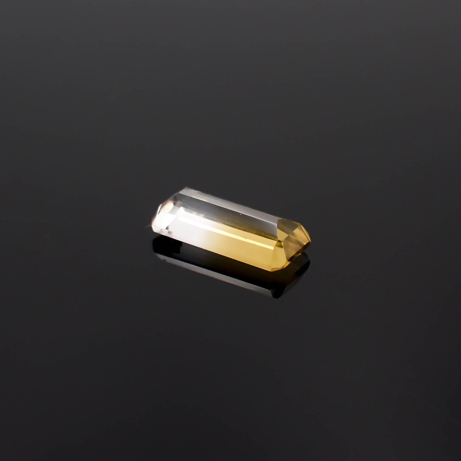 バイカラーシトリン ブラジル・ミナスジェライス州産 4.58ct[240326466]15.8x7.1mm前後