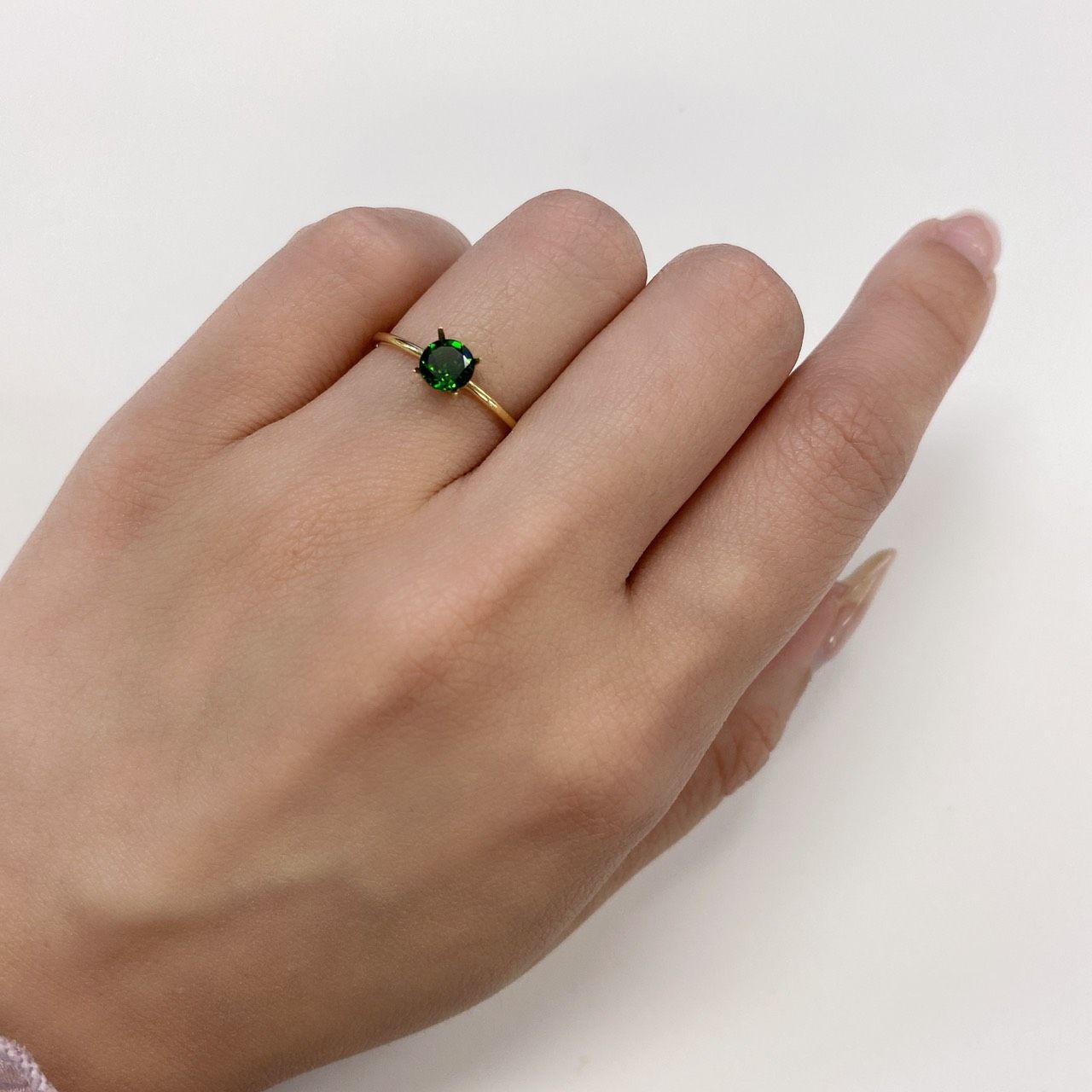 クロムダイオプサイド(宝石名クロム・ダイオプサイド) ロシア産 0.60ct 識別済[21069930]5.2×5.2mm前後
