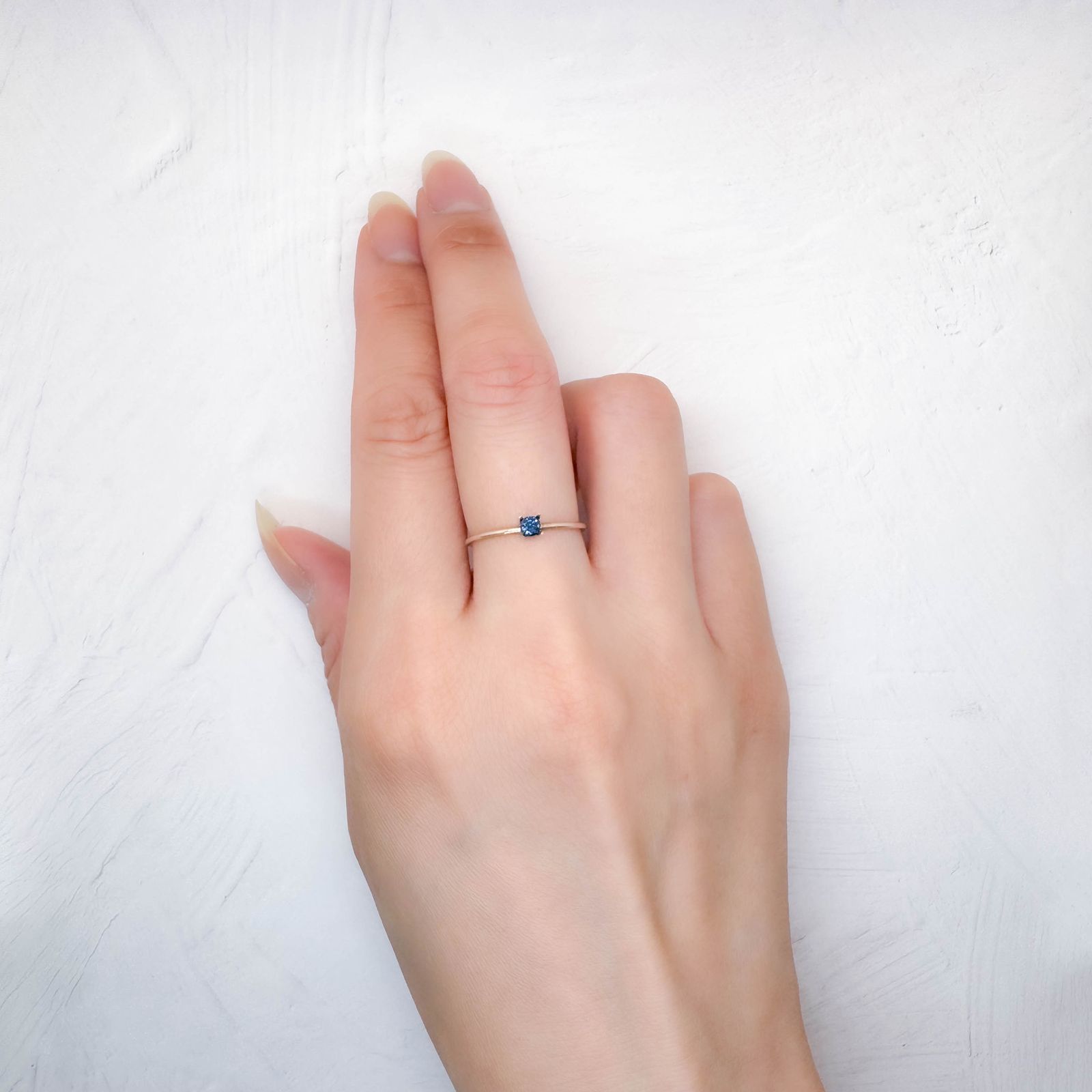 ガーナイト ナイジェリア産 0.13ct / 2.9x2.9mm前後 [250730655]