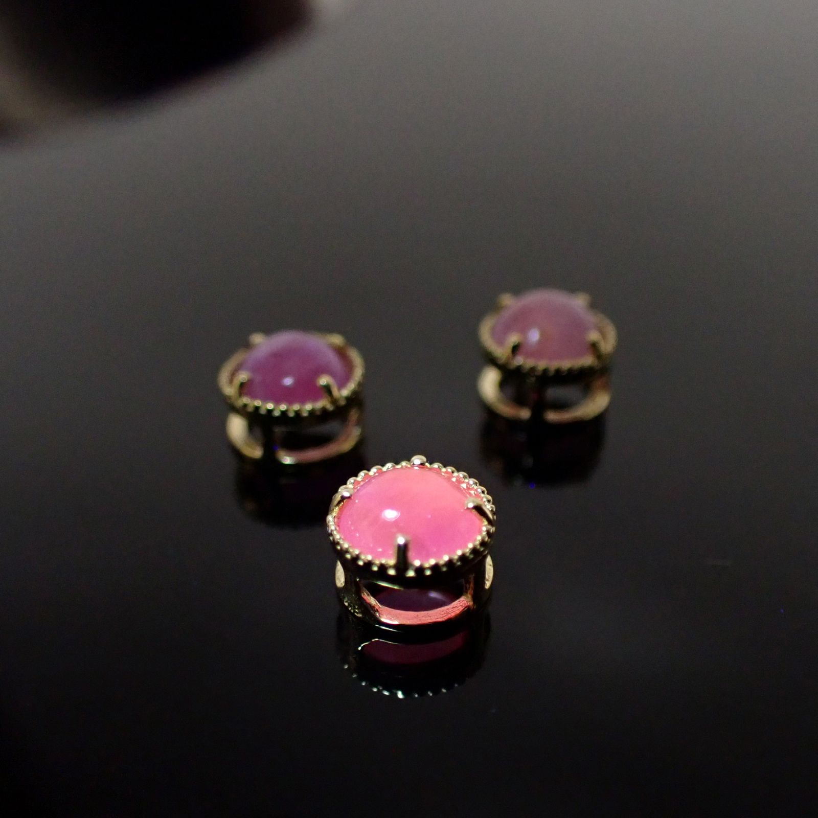 ◇K18 Lumiere（ルミエール）◇ハックマナイト | 一粒石ジュエリー 5mm [チャーム/ペンダントトップ※チェーン別売り]