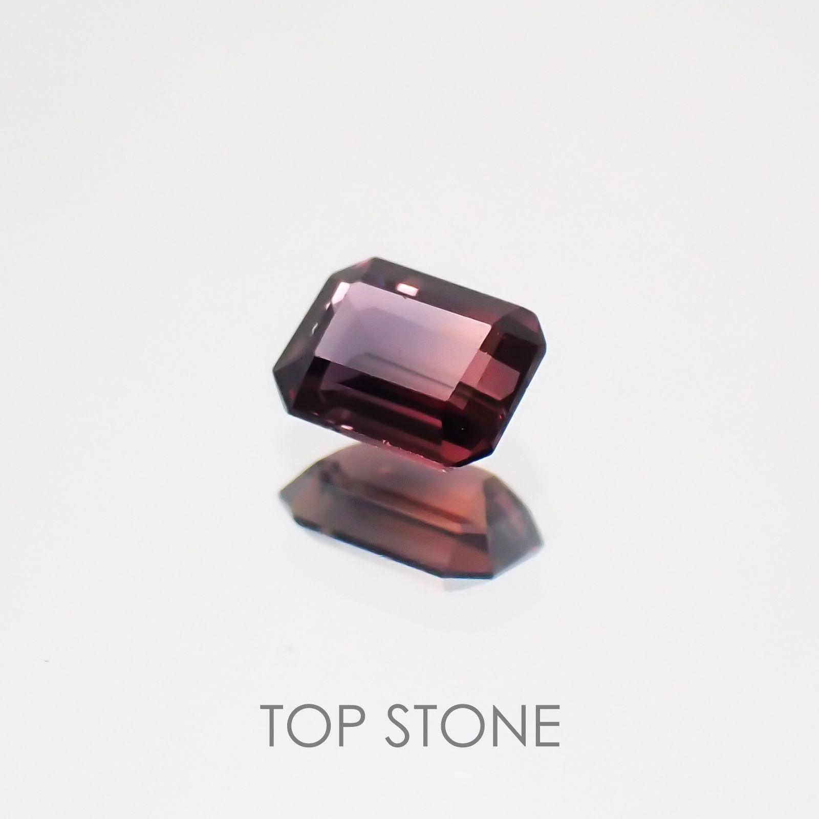 バイカラーサファイア(宝石名バイカラー・サファイア) タンザニア産 0.22ct 識別済[21069754]3.8×3mm前後