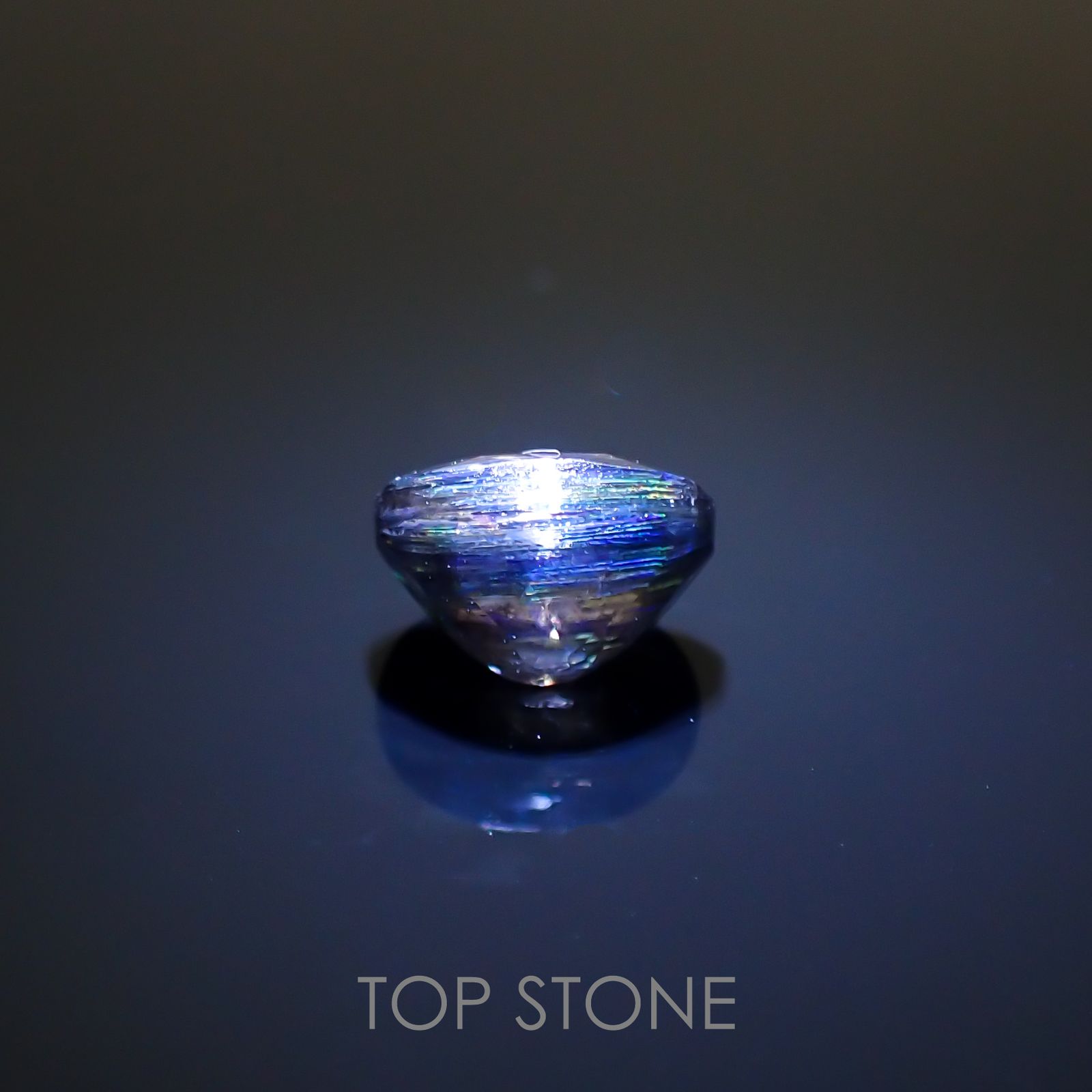 レインボースキャポライト(宝石名イリデッセント・スキャポライト) ブラジル産 1.48ct 識別済[210711525]8×5.9mm前後