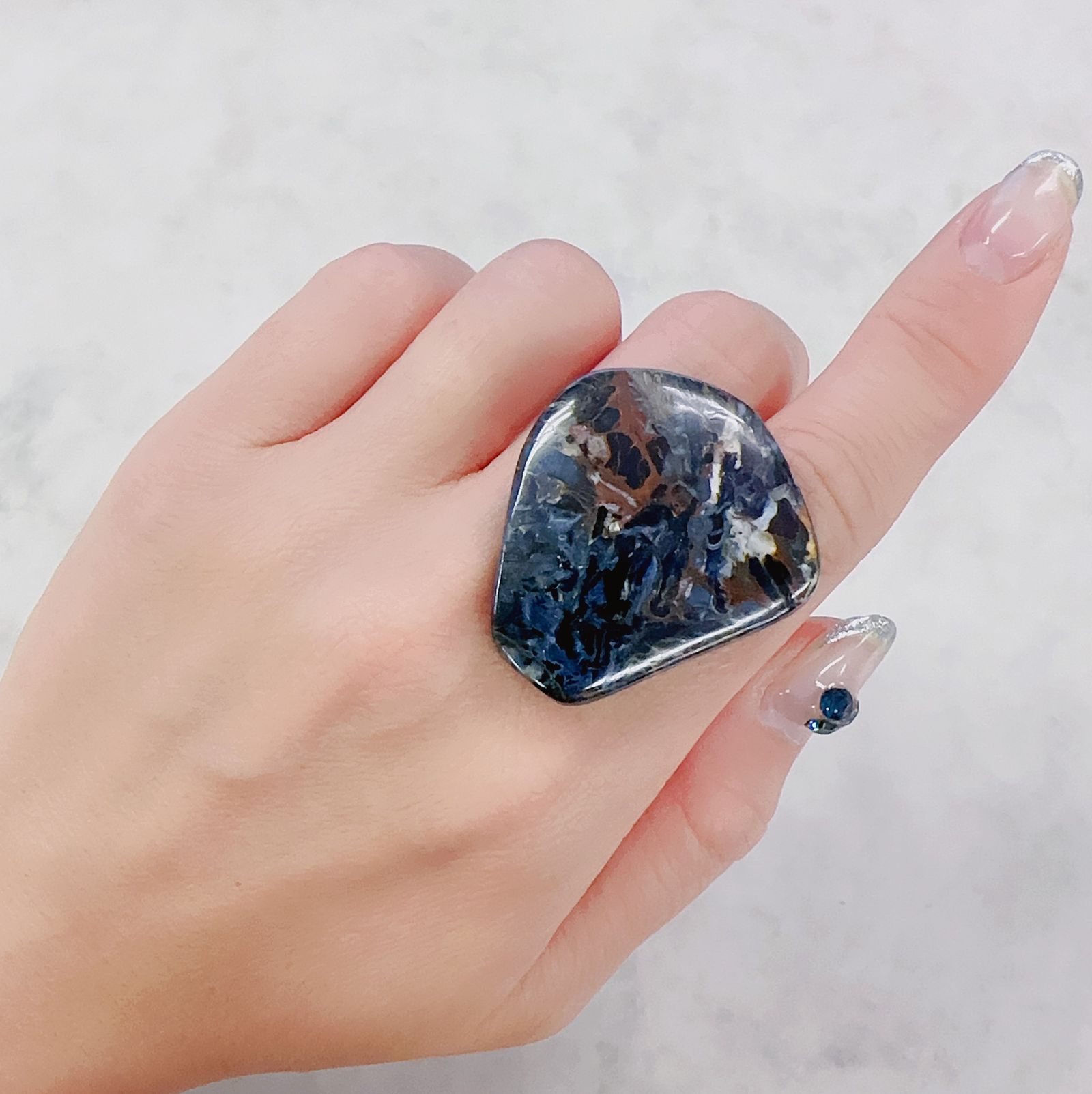◇フリーフォーム◇ピーターサイト 南アフリカ産 54.76ct