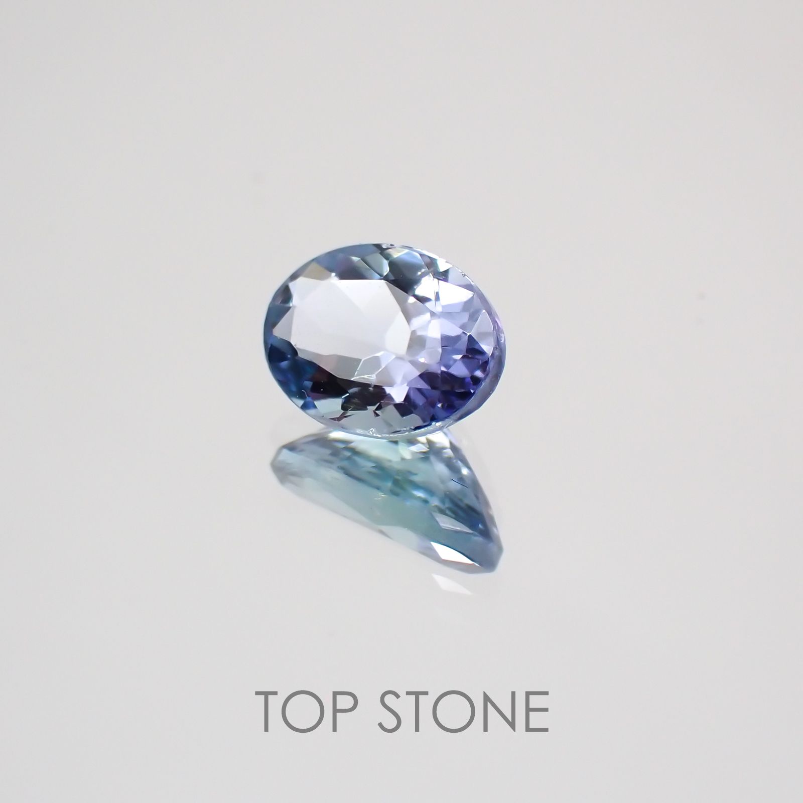 パーティーカラータンザナイト タンザニア産 ルース 0.95ct[210410410]7.1×5.1mm前後