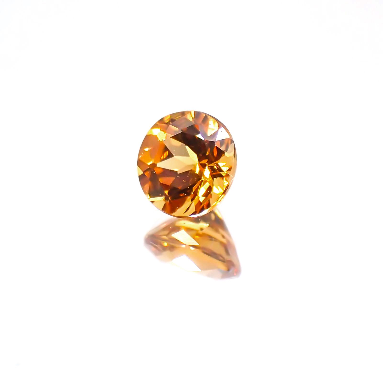 スペサルティンガーネット マンダリンオレンジカラー(宝石名スペサルティン・ガーネット)ケニア産 0.19ct 識別済[231023808]3.3x3.3mm前後