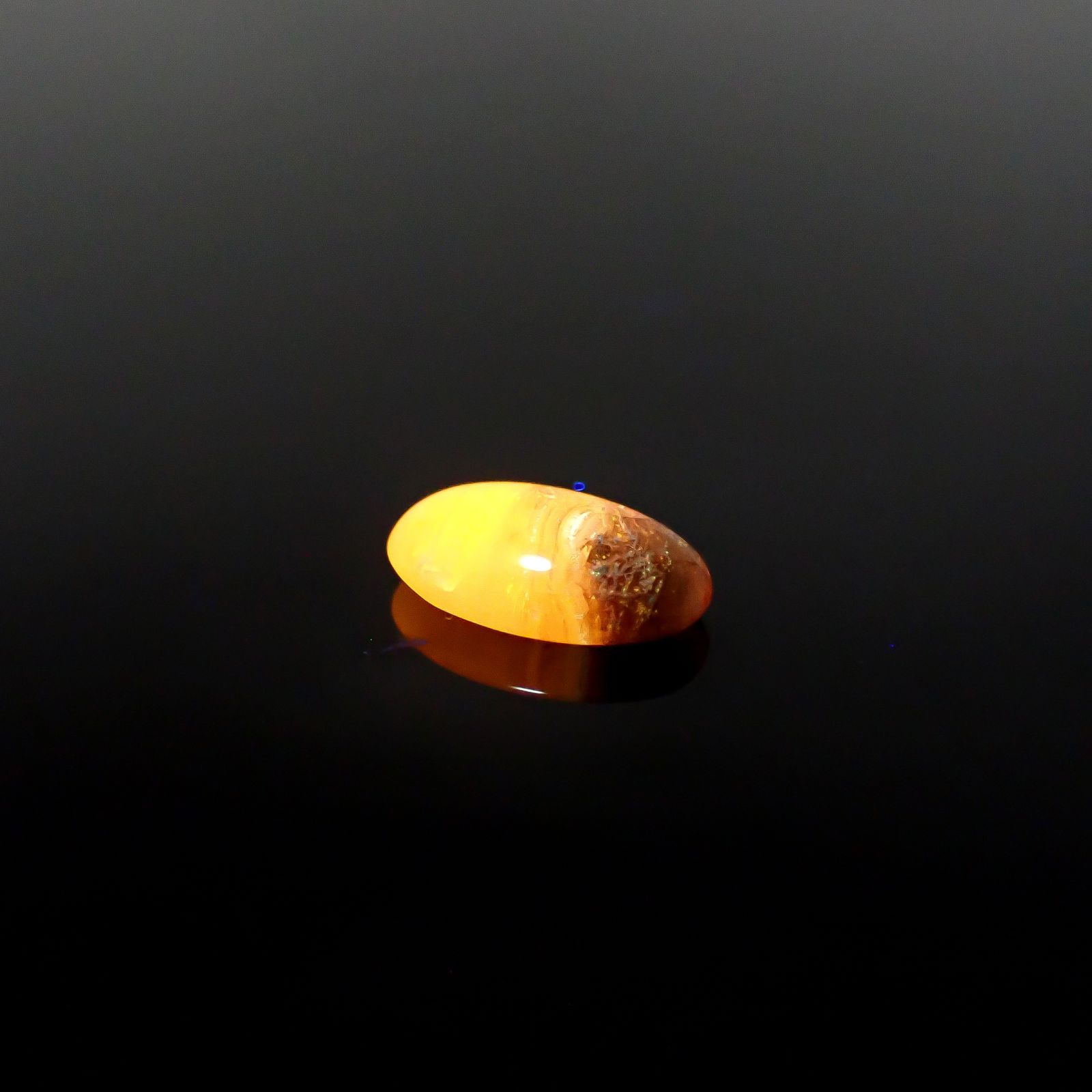 北海道石(北海道オパール) 北海道河東郡鹿追町然別産 1.62ct [250530409]11.7x7.2mm前後
