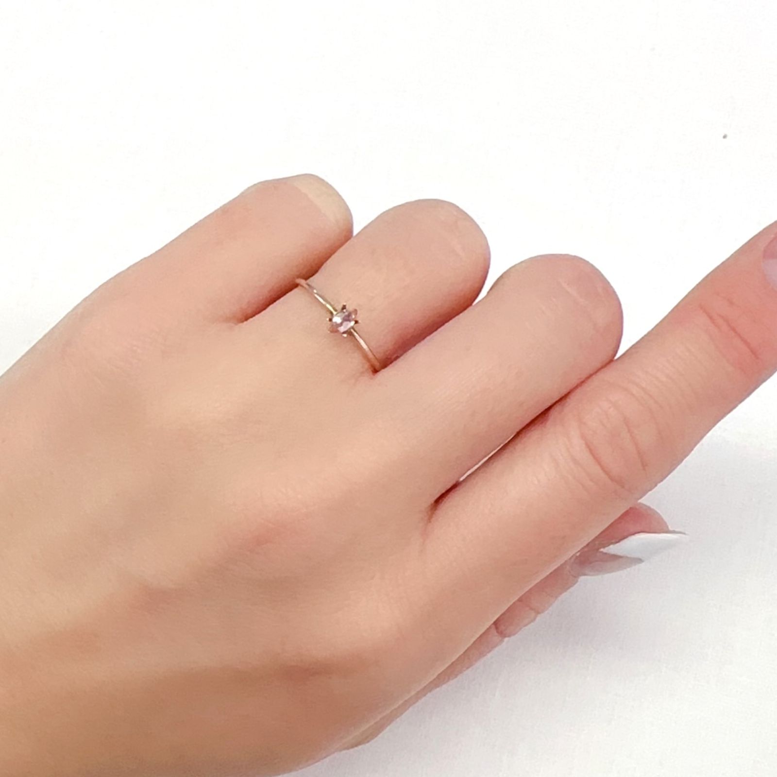 インペリアルトパーズ ブラジル産 0.13ct[231224867]4.8x2.3mm前後