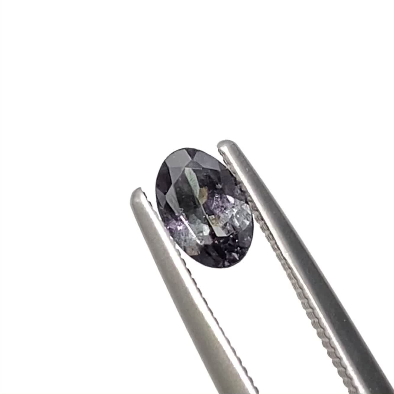 ベキリーブルーガーネット（カラーチェンジガーネット アレキタイプ） マダガスカル・ベキリー産 0.48ct[240223001]5.8x3.9mm前後  | TOP STONE(トップストーン)