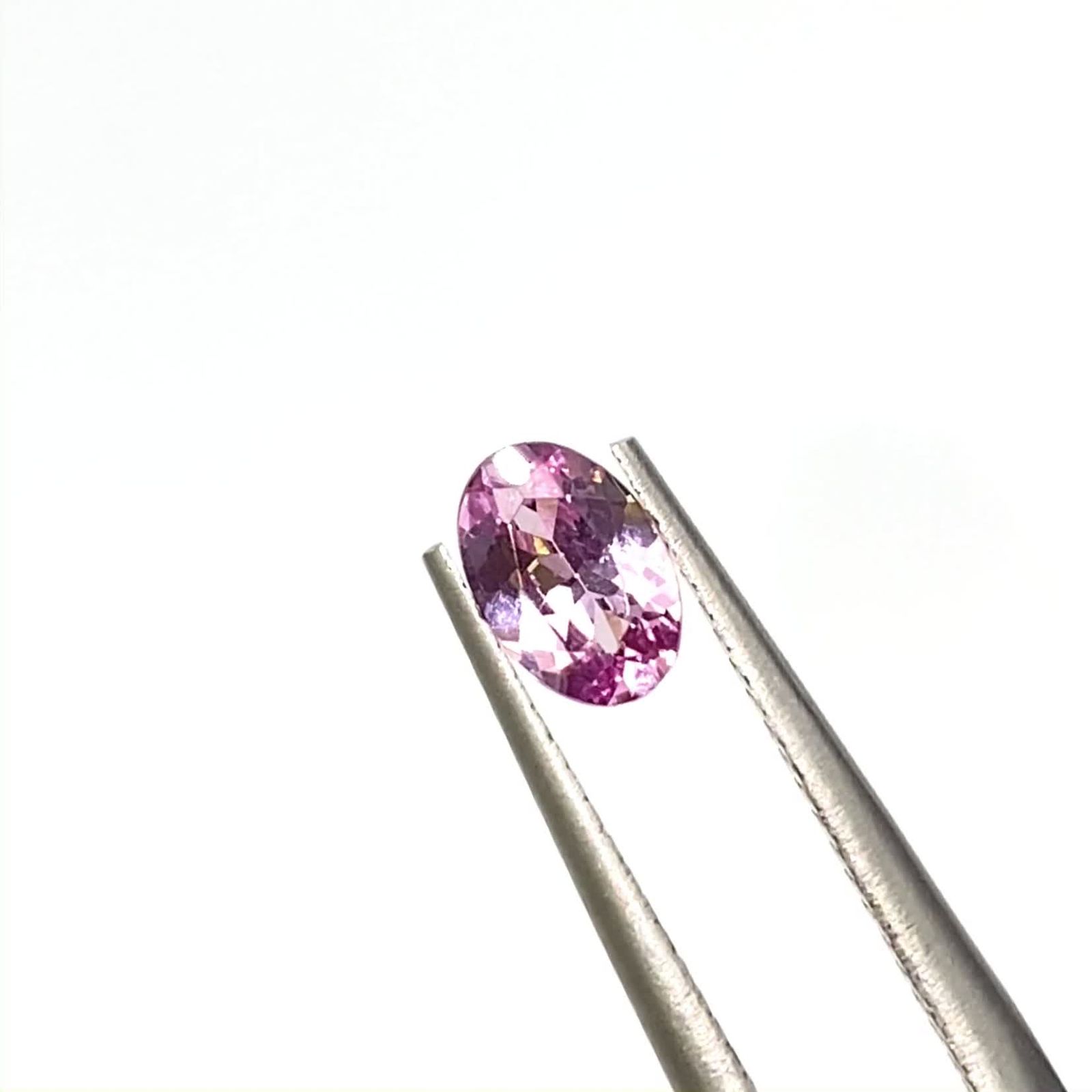 カラーチェンジガーネット 0.49ｃｔ タンザニア-