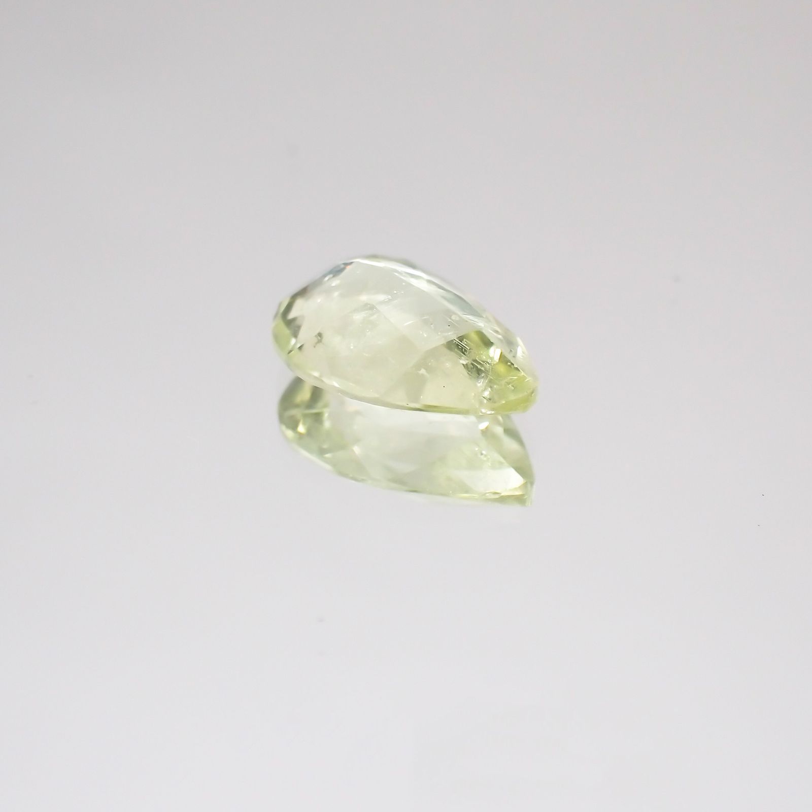 ブラジリアナイト(宝石名ブラジリアナイト) ブラジル産 1.21ct 識別済[210510752]9×6.1mm前後