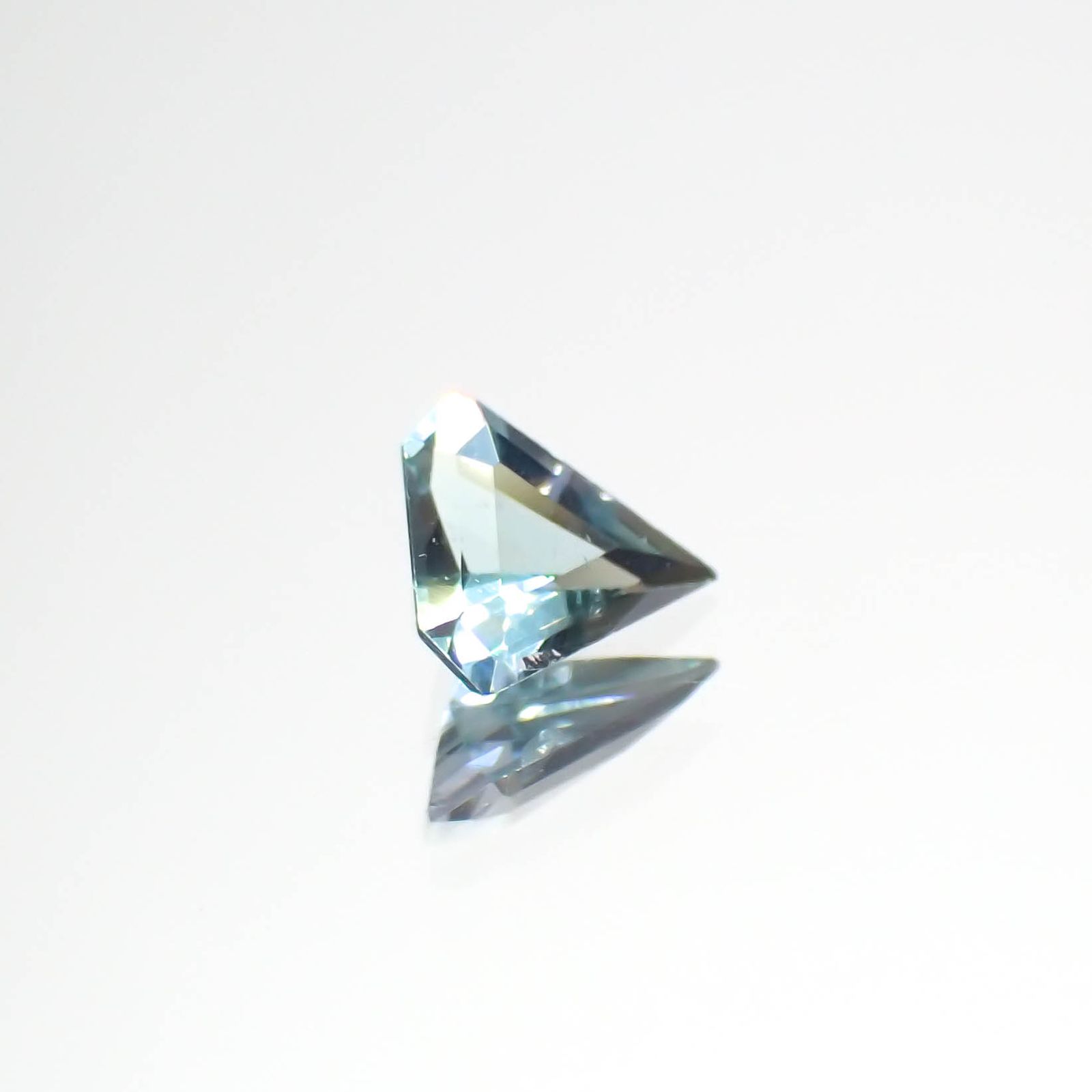 ◇カスタムカット◇ブルーグリーンコーネルピン タンザニア産 0.12ct[230722850]4.1x3.8mm前後