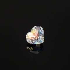 レインボームーンストーン マダガスカル産 1.20ct / 6.3x7.1mm前後 [260632372]