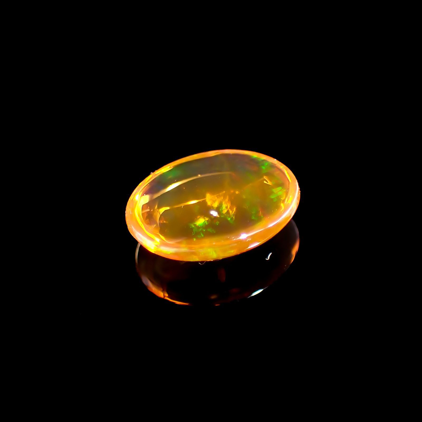 ファイヤーオパール メキシコ産 0.62ct[220917616]7.9x6mm前後