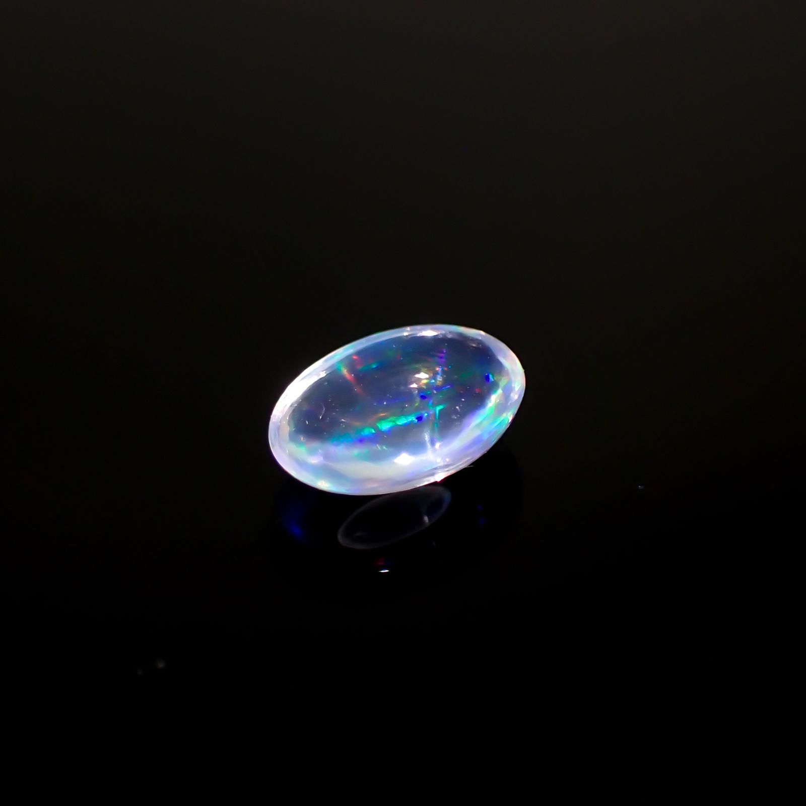 ウォーターオパール メキシコ産 0.40ct[240216404]6.9x5.1mm前後