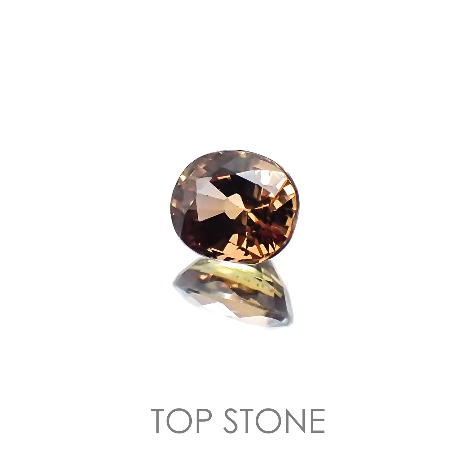 カラーチェンジサファイア非加熱(宝石名サファイア) タンザニア産 0.60ct 識別済[21028322]5.1×4.3mm前後