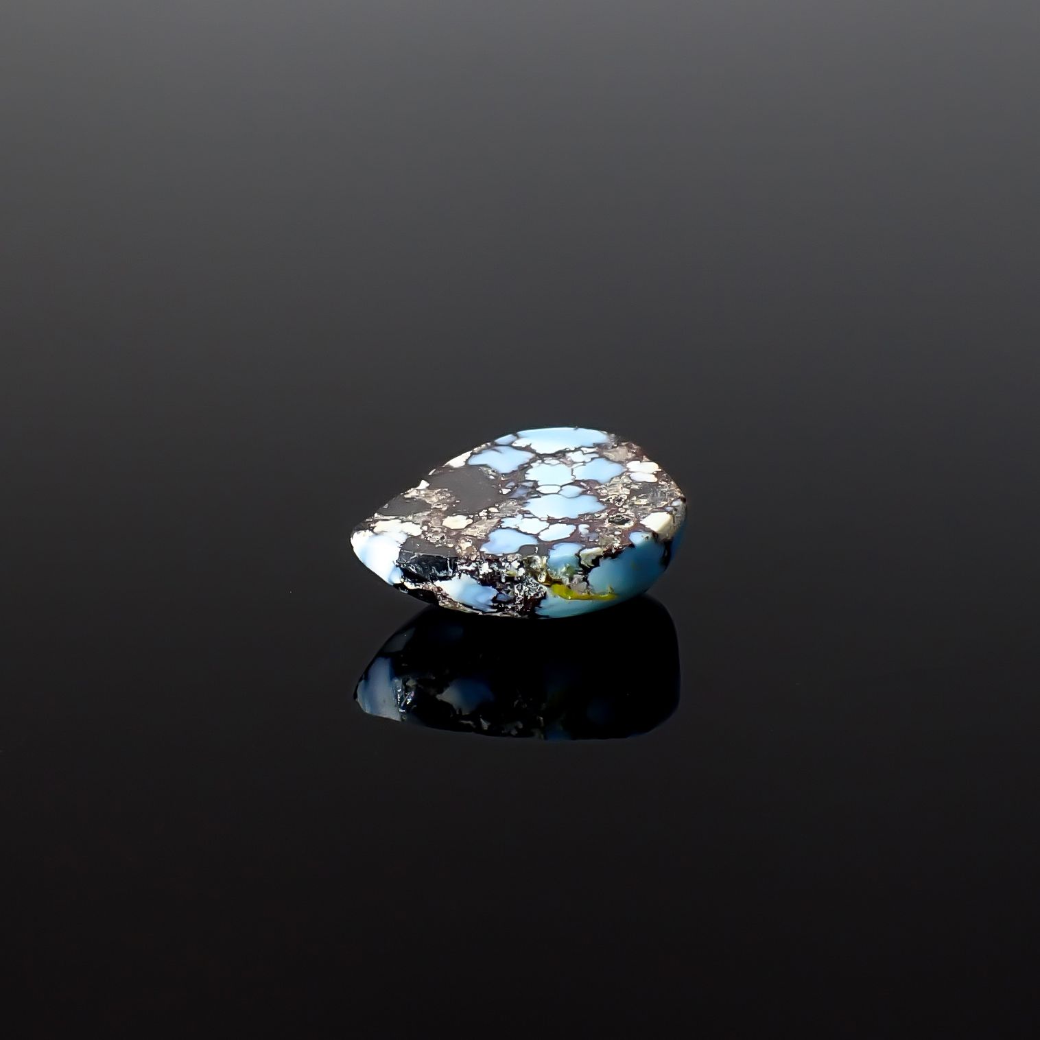 ターコイズ カザフスタン・ゴールデンヒル鉱山産 2.94ct / 11.5x8.7mm前後 [260331867]