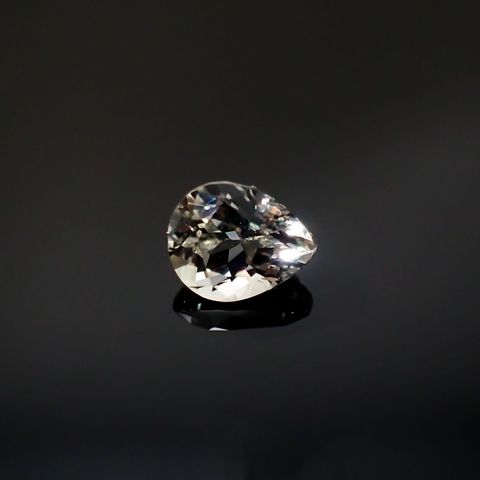 アクロアイト(宝石名トルマリン)ナイジェリア産 0.44ct 識別済[220616250]5.3x4.3mm前後