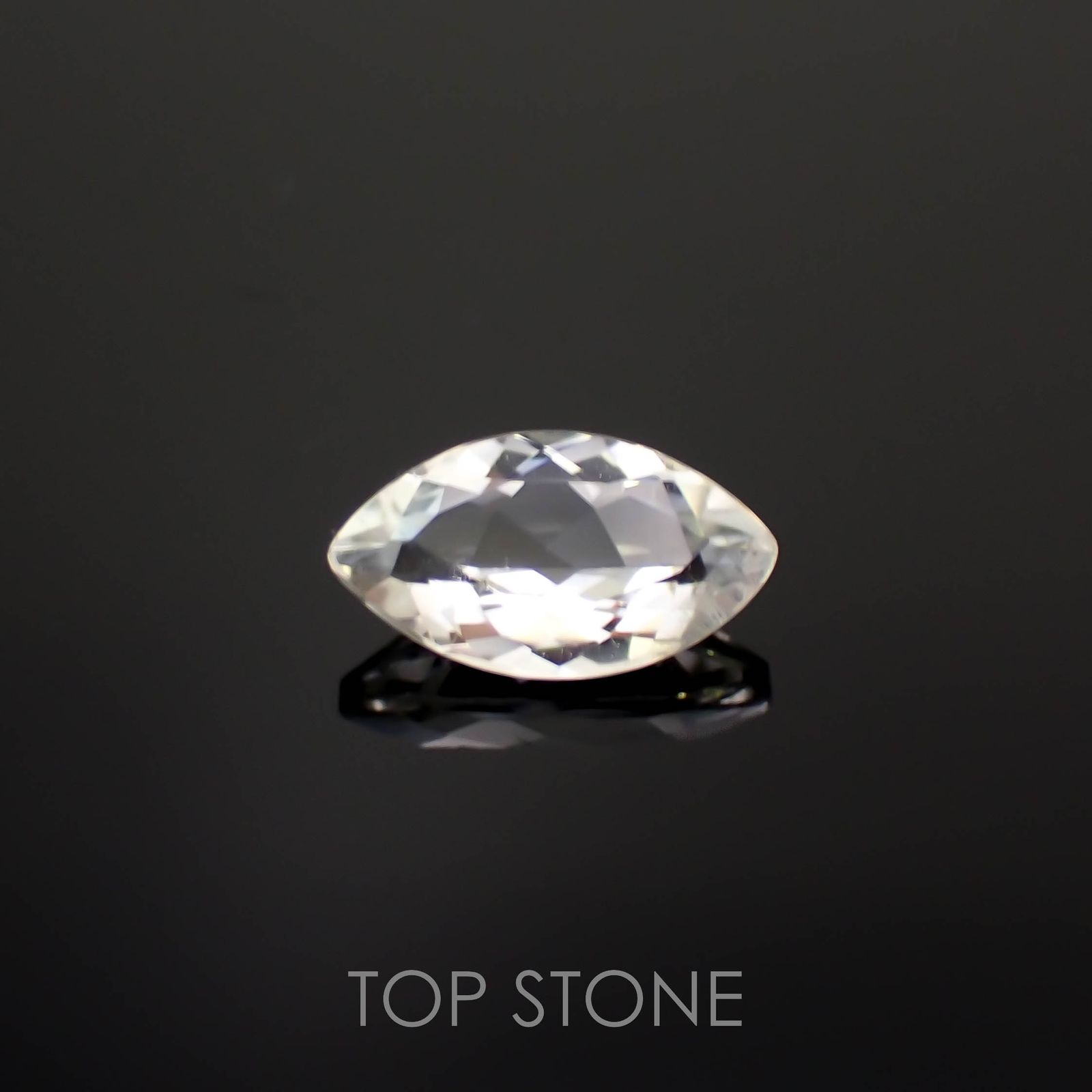 オリゴクレース(宝石名オリゴクレース)ブラジル産 1.36ct 識別済[221219441]10.8x6.1mm前後