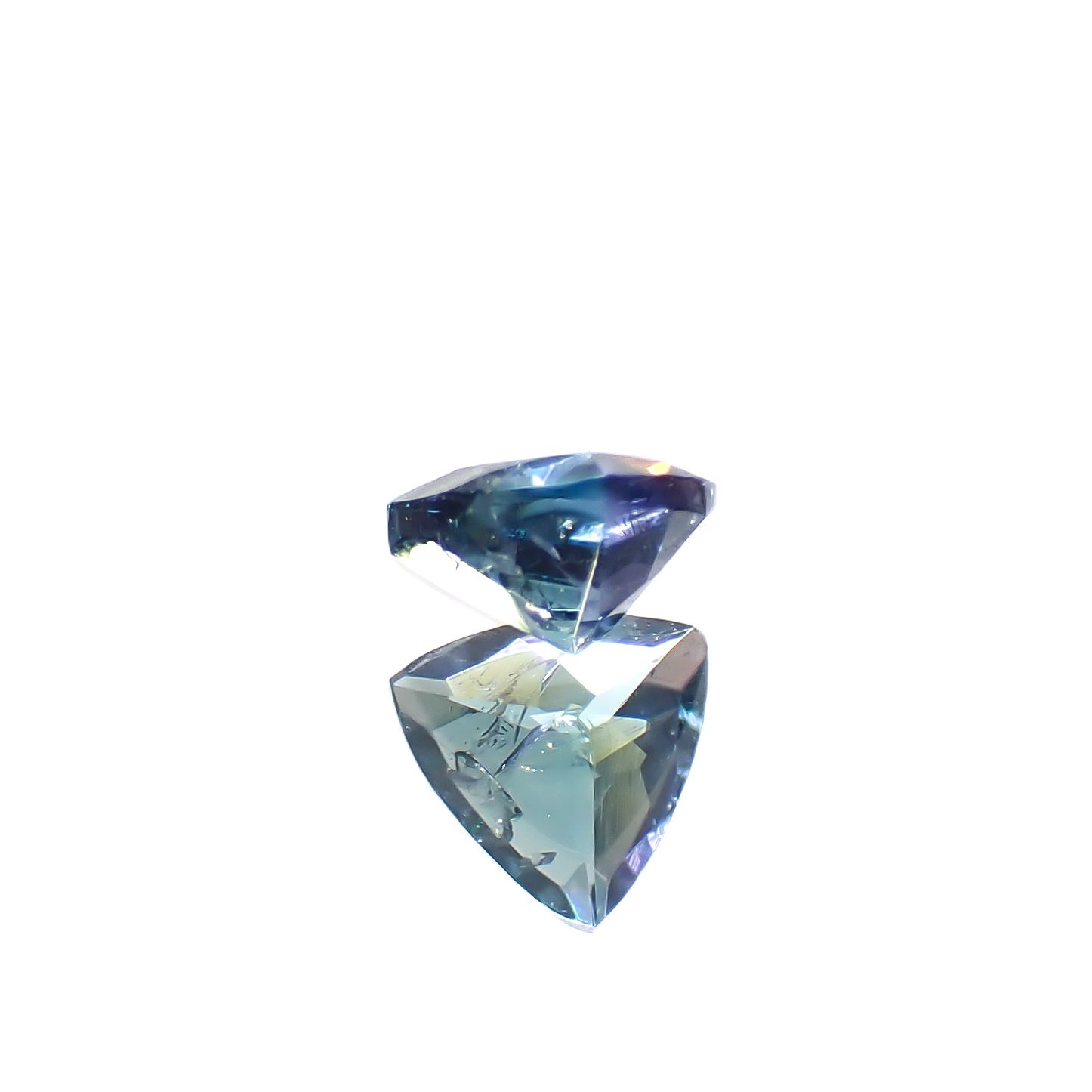 ブルーコーネルピン(宝石名ブルー・コーネルピン)タンザニア産 0.19ct 識別済[240527688]3.7x3.7mm前後