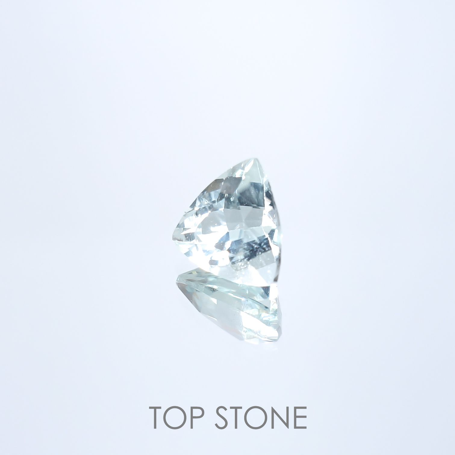モンテブラサイト(宝石名モンテブラサイト)マダガスカル産 1.15ct 識別済[220817426]6.9x7mm前後