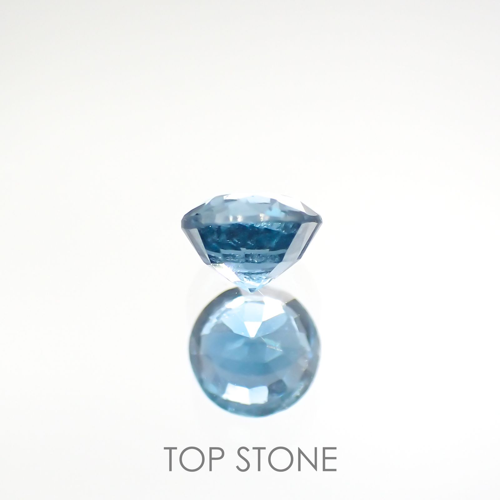 オーシャンブルーカイヤナイト インド産 ルース 0.38ct[210812362]4.1×4.1mm前後