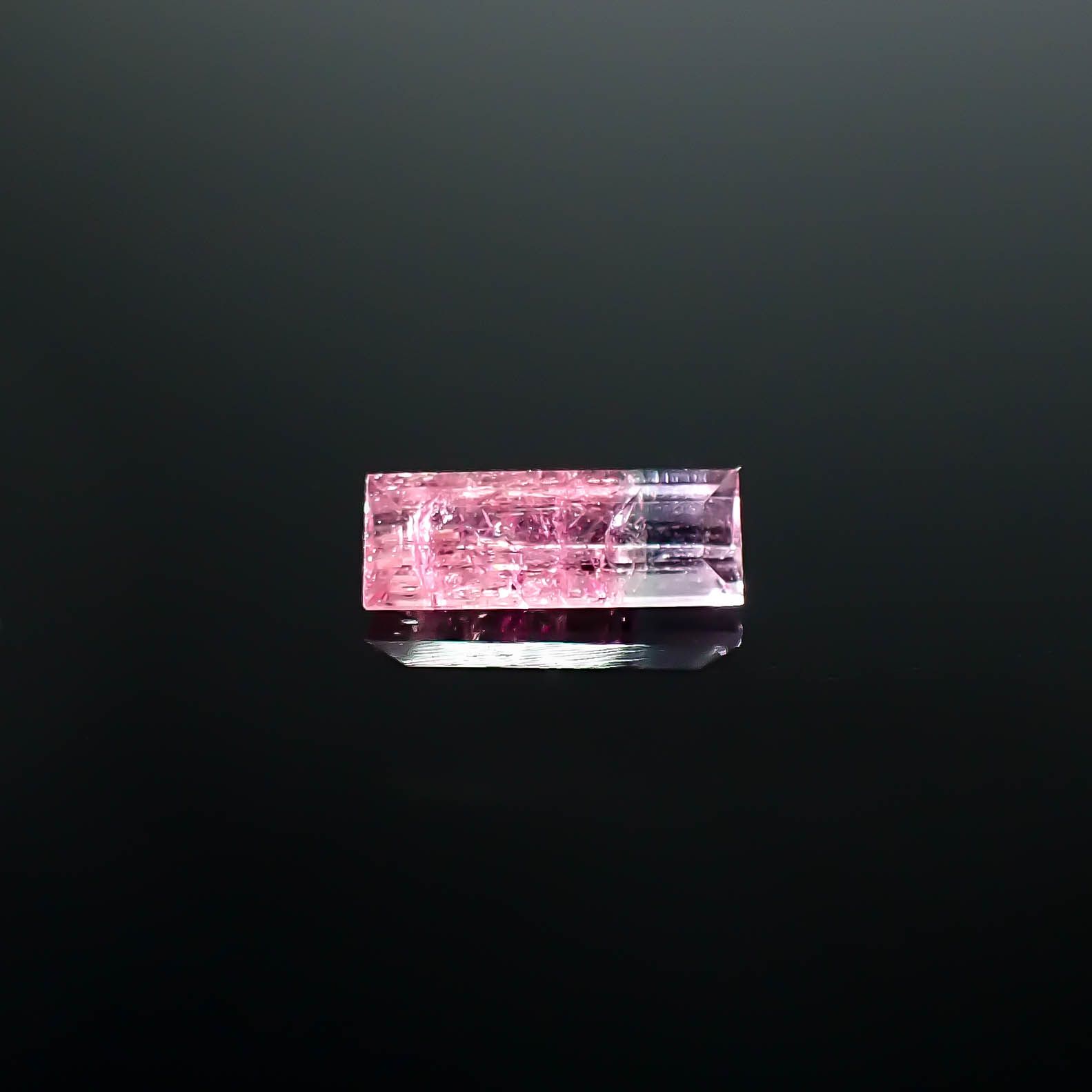 バイカラートルマリン アフガニスタン産 0.54ct [250730931]7.9x2.9mm前後