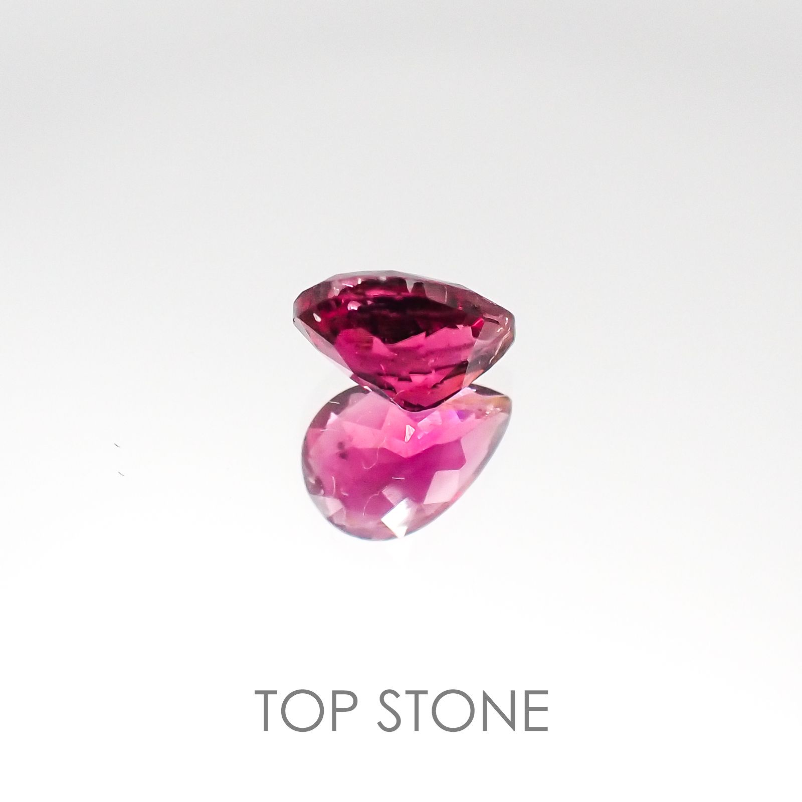 ルベライト ブラジル産 ルース 0.79ct[20084916]7×5mm前後