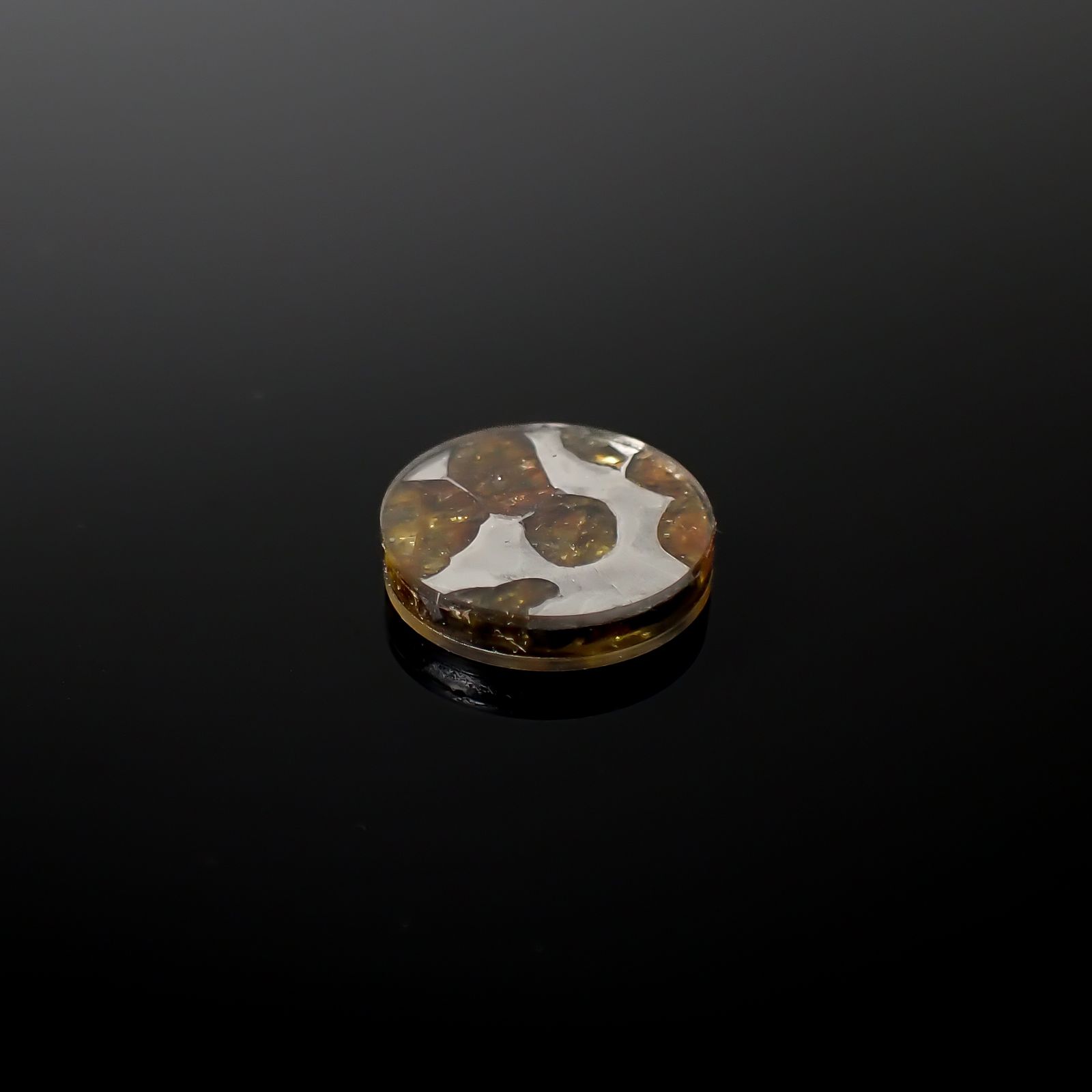 パラサイト隕石Sericho トリプレット 発見地:ケニア 3.91ct[240125727]12.1x12mm前後