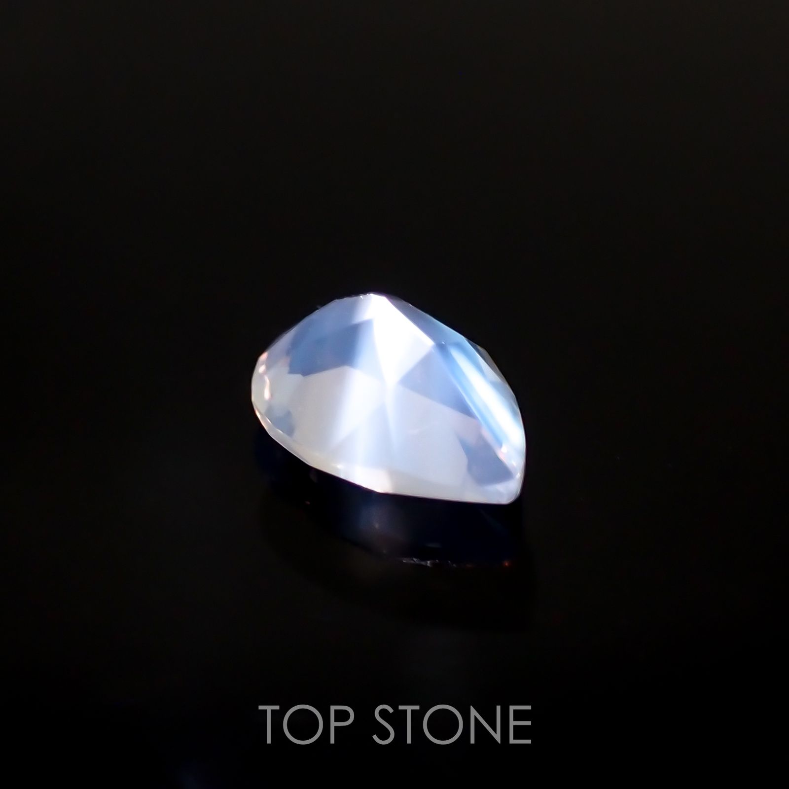 ムーンストーン(宝石名ムーンストーン) インド/スリランカ産 0.61ct 識別済[210912749]6.9×5mm前後