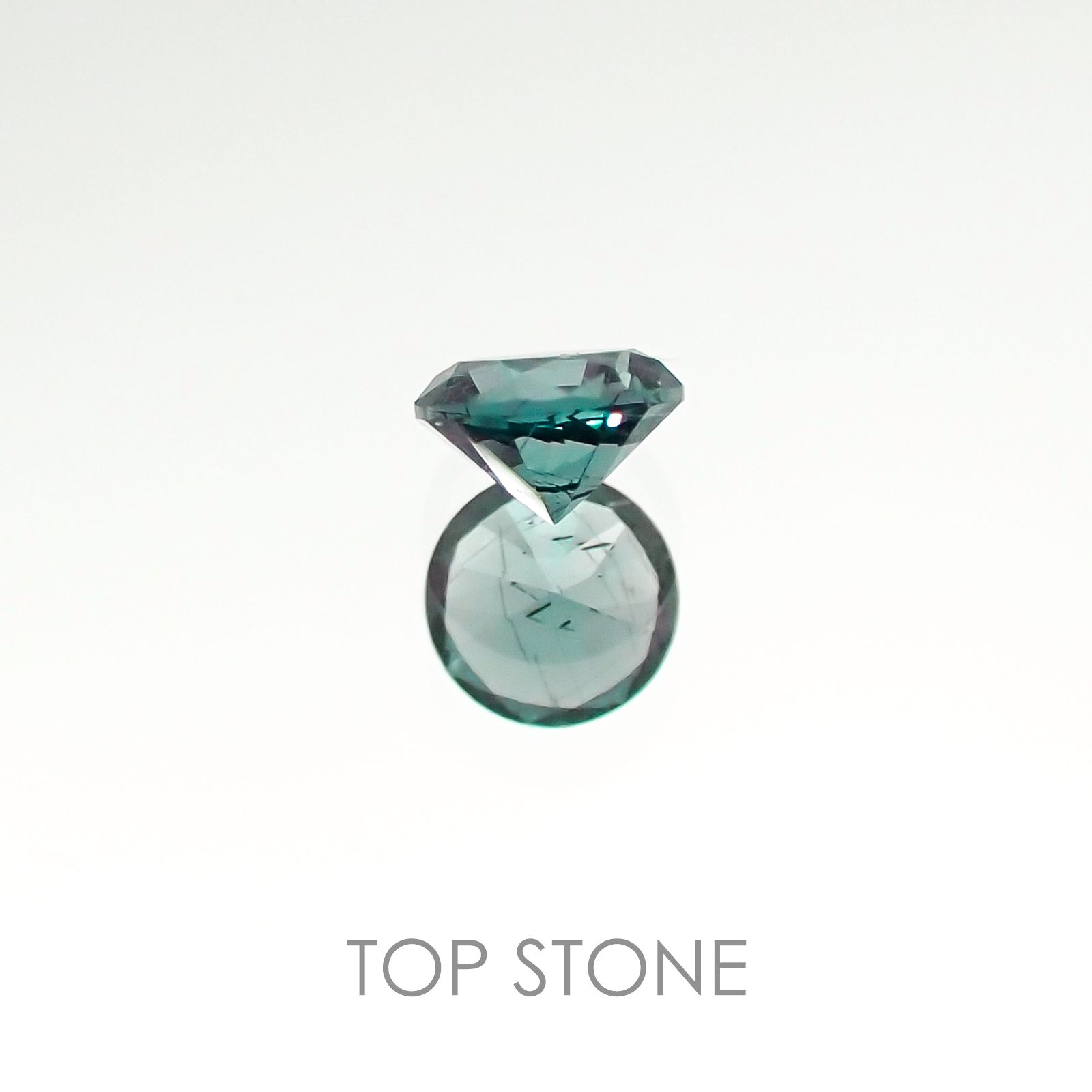カラーチェンジガーネット(アレキタイプ) マダガスカル・ベキリー産 ルース 0.17ct[20106627]3.3×3.3mm前後