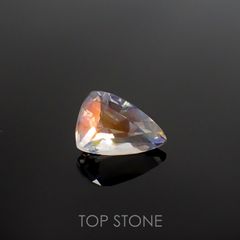 レインボームーンストーン(宝石名ラブラドライト) マダガスカル産 1.041ct ソ付(彩珠)[210711598]8.2×5.7mm前後