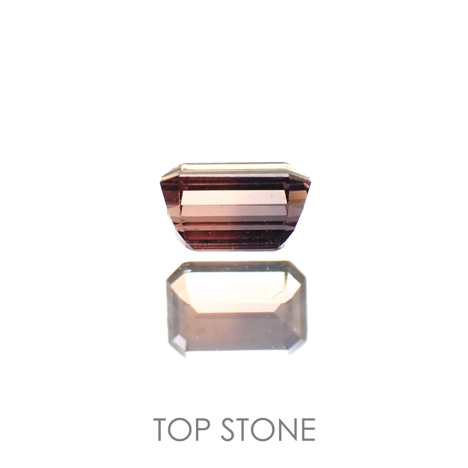 バイカラーサファイア(宝石名バイカラー・サファイア)タンザニア・ソンゲア鉱山産 0.31ct 識別済[220717153]4.1x2.8mm前後