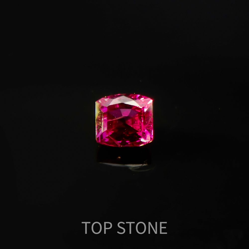 ルビー モザンビーク/ビルマ産 0.19ct[220616203]3x2.8mm前後
