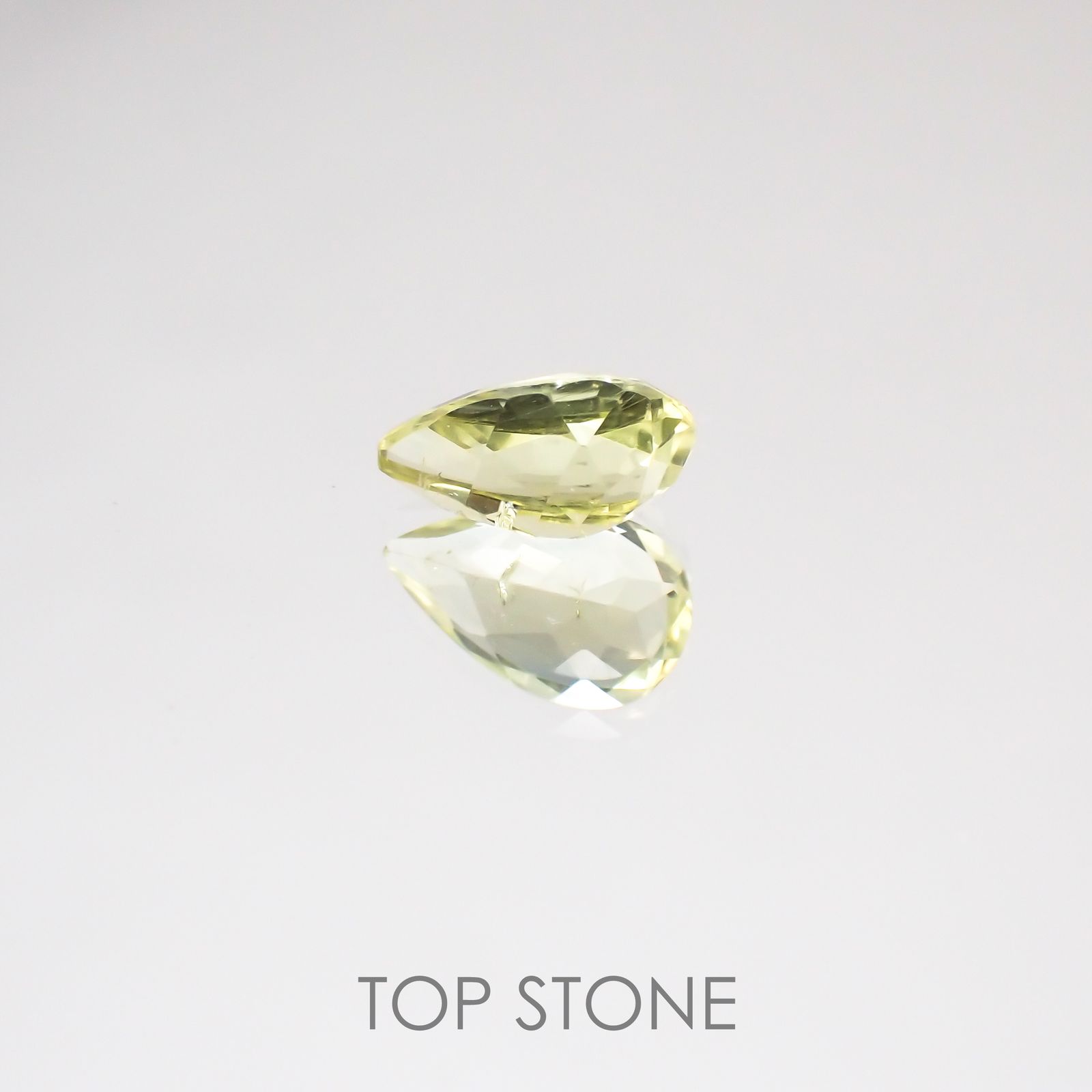 ブラジリアナイト(宝石名ブラジリアナイト) ブラジル産 1.08ct 識別済[210510749]8.9×5.3mm前後
