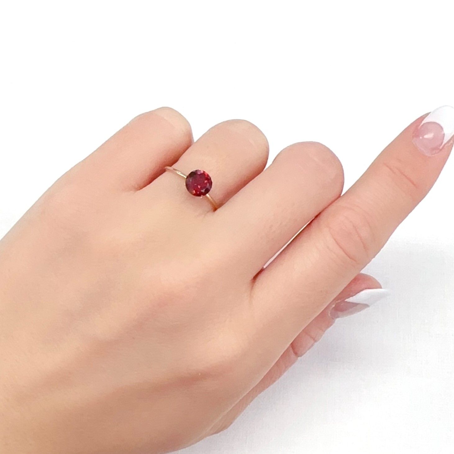 パイラルスパイトガーネット モザンビーク産 1.41ct[231225208]6.5x6.5mm前後