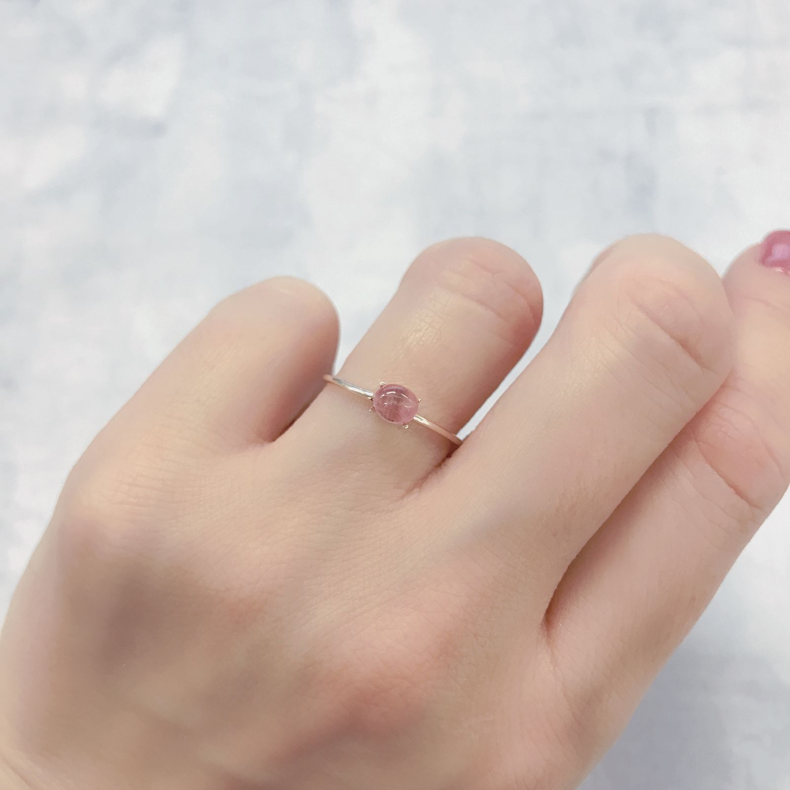 ペツォッタイトキャッツアイ(ラズベリル)(宝石名ペツォッタイト・キャッツアイ)マダガスカル産 0.460ct ソ付(彩珠)[220114354]4.9x4.1mm前後