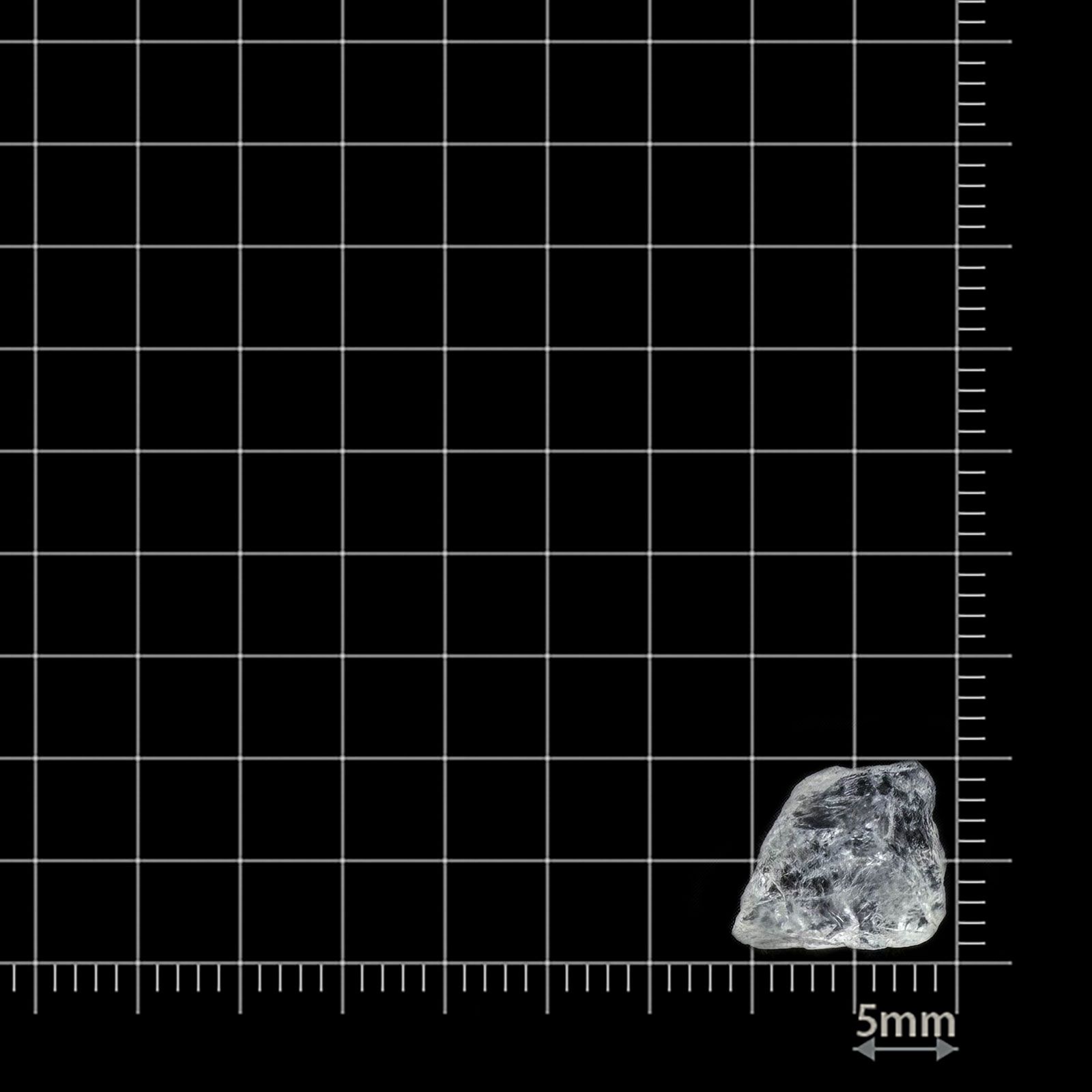 フェナカイト原石 ロシア産 3.98ct / 10x8.4mm前後 [260532181]