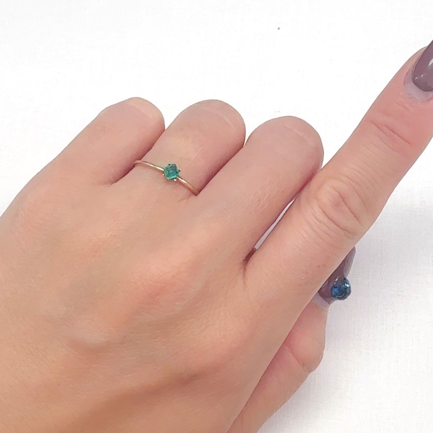 エメラルド コロンビア産 0.11ct[240627899]3x2.8mm前後