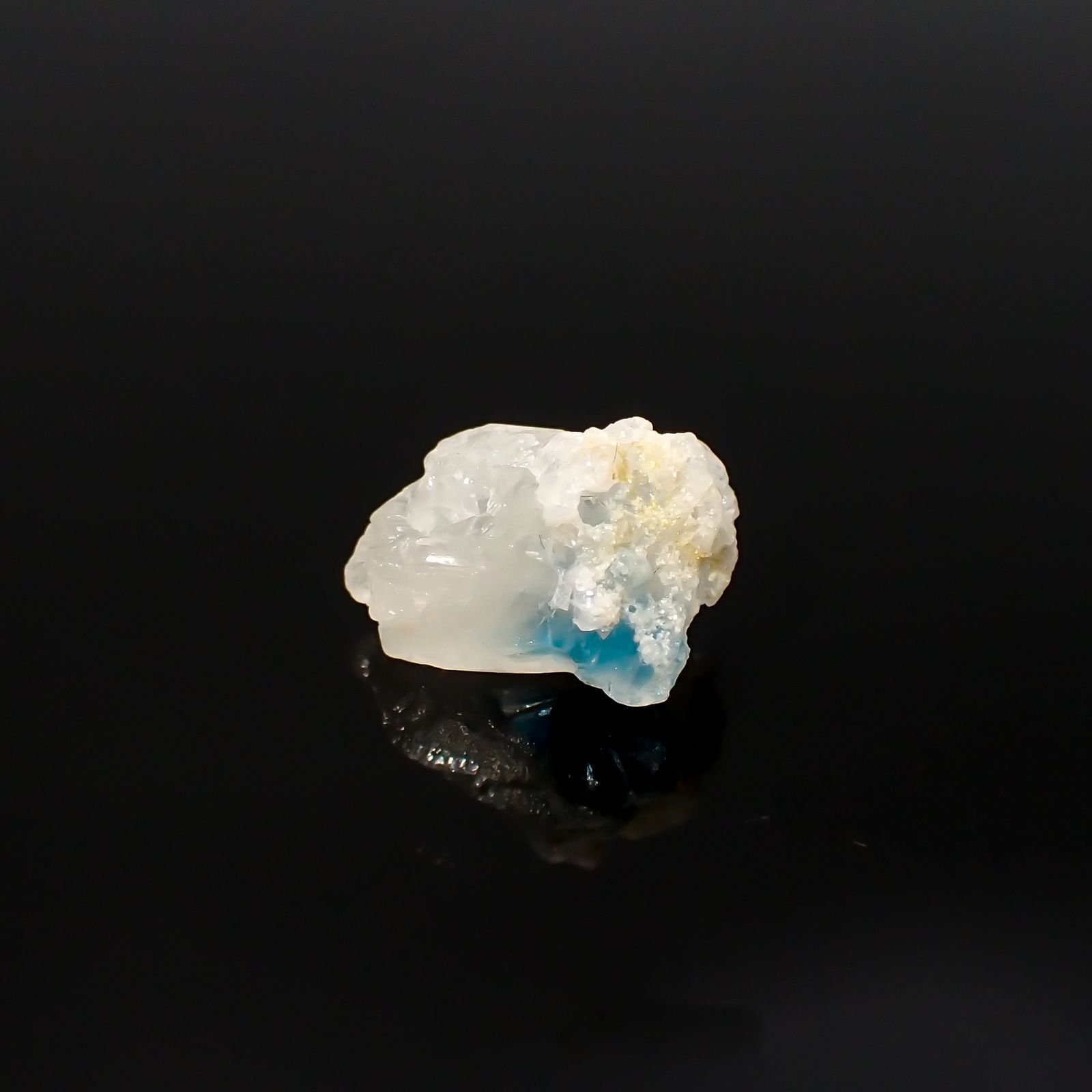 ユークレース 原石 ブラジル産 3.80ct[220515766]10.8x7.9mm前後