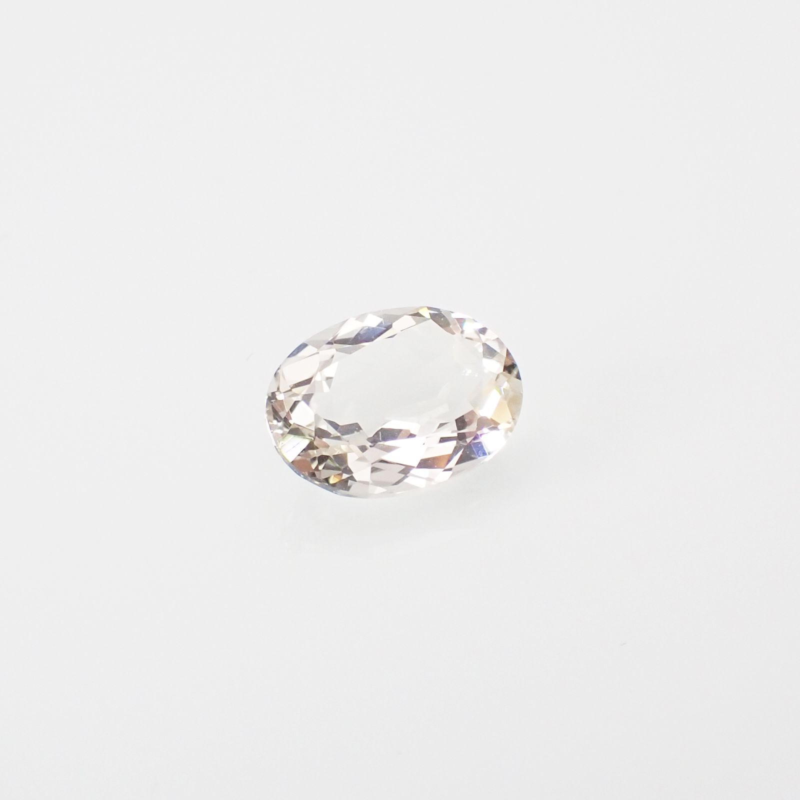 含バリウム・サニディン(宝石名サニディン)ドイツ産 1.79ct 識別済[231224974]9.8x7.1mm前後