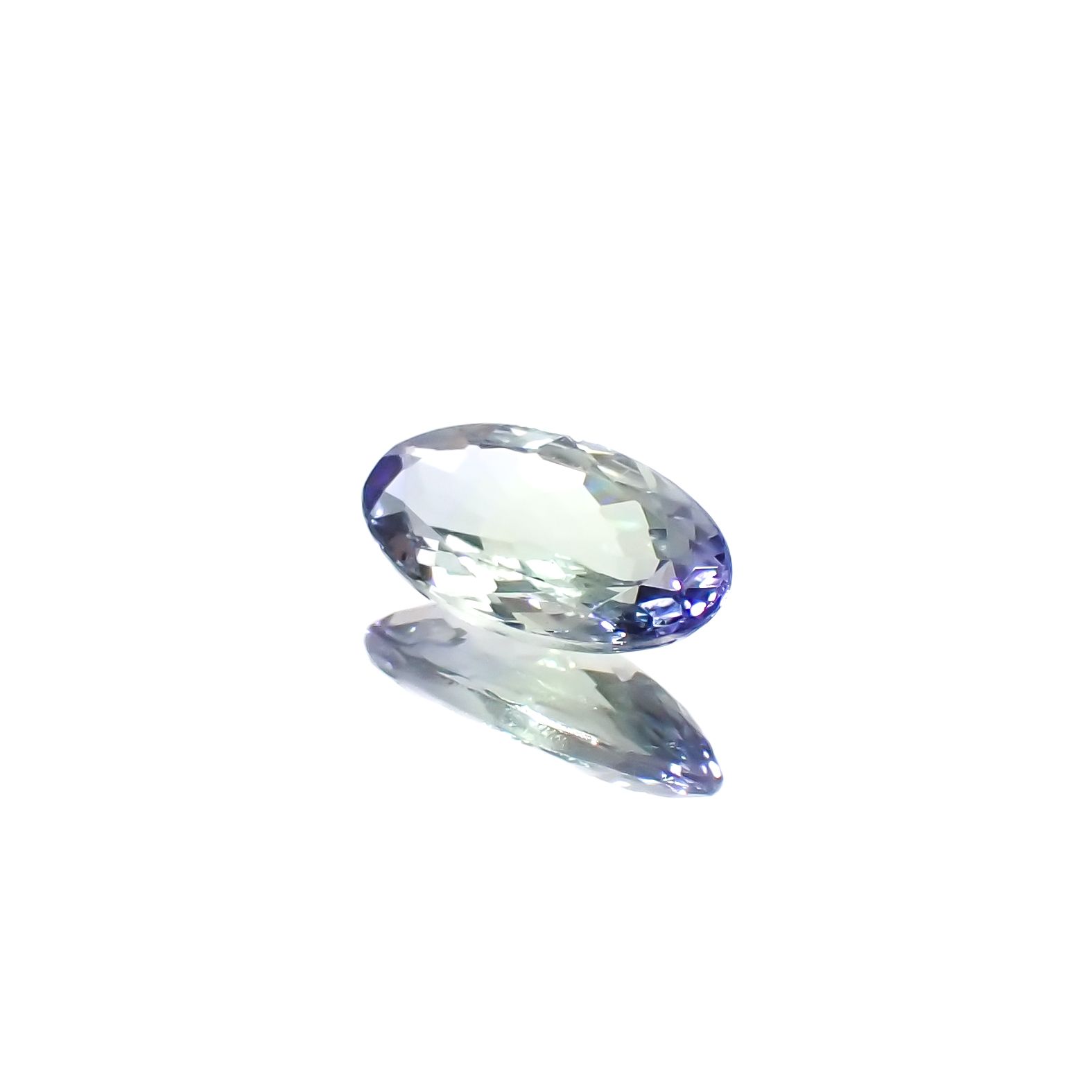 バイカラータンザナイト(宝石名タンザナイト/ゾイサイト)タンザニア産 1.31ct 識別済[231224647]10.1x5.2mm前後