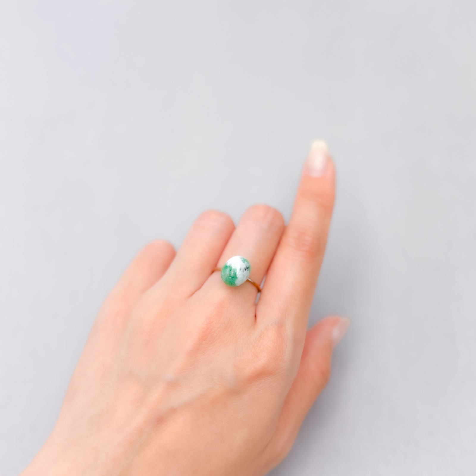 エメラルド ブラジル産エメラルドキャッツアイ1石（平均1.01ct）《複数購入