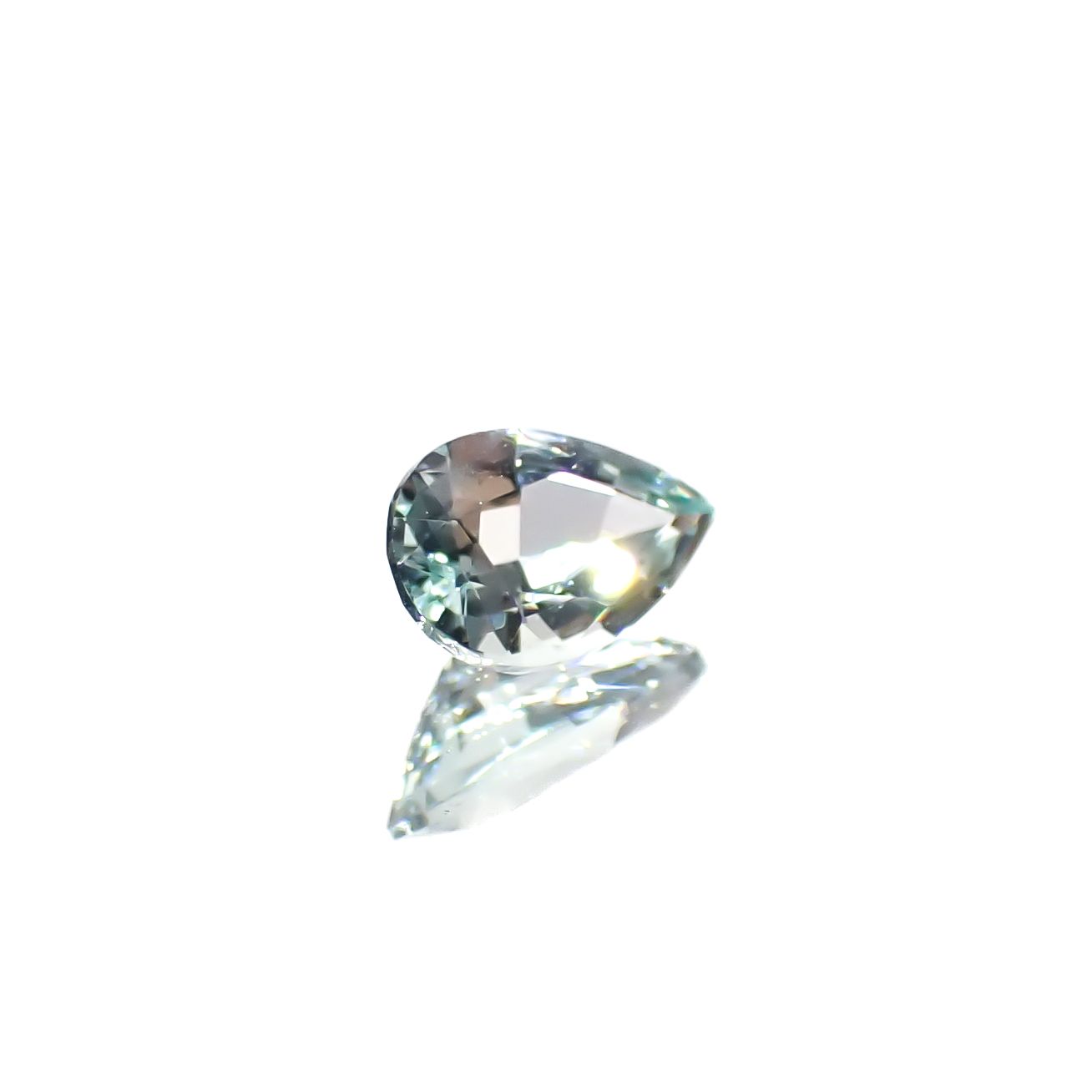 ミントベリル ブラジル産 0.23ct[240728587]5.6x3.5mm前後