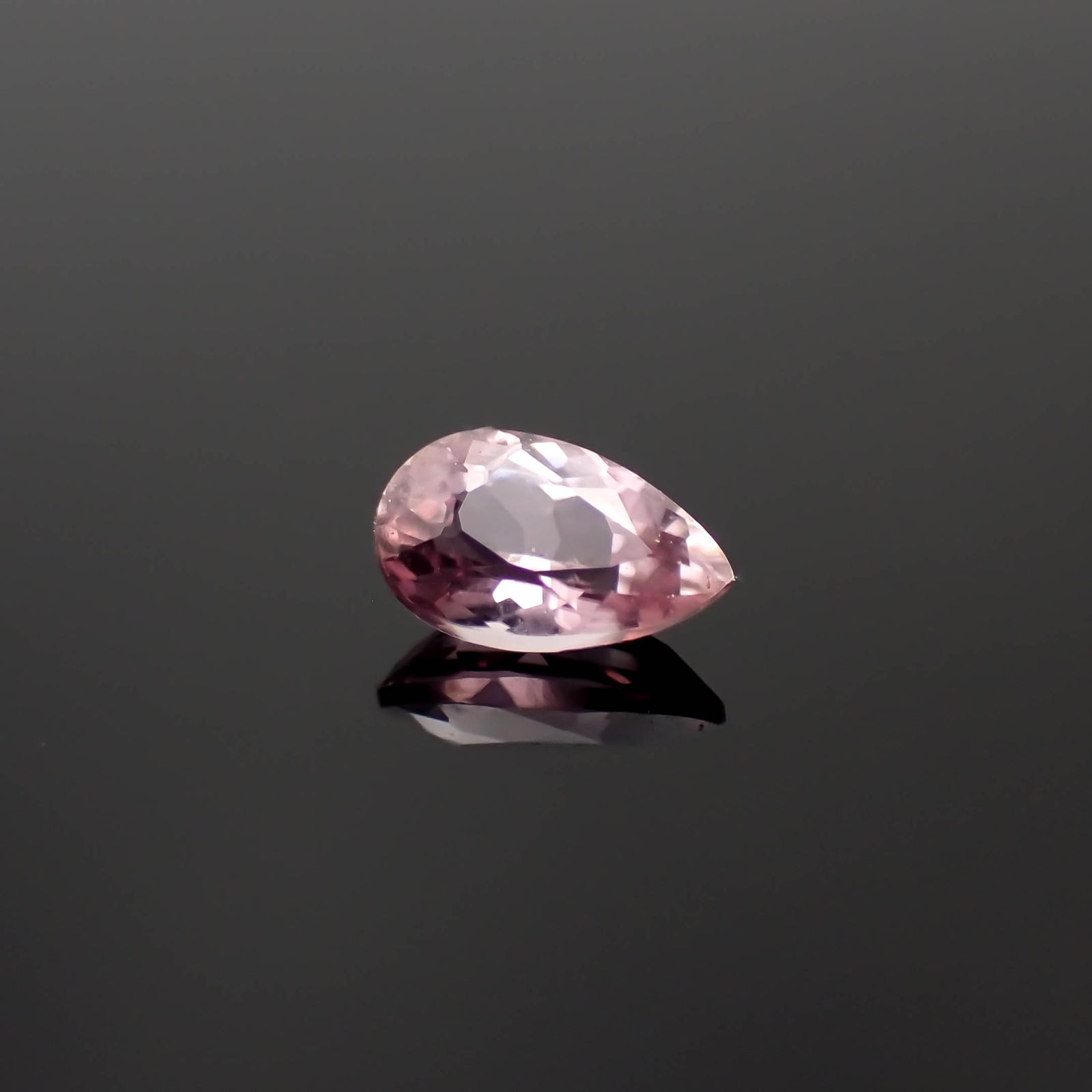 カラーシフト ピンクダイアスポア アフガニスタン産 0.44ct[240326986]6.1x3.7mm前後