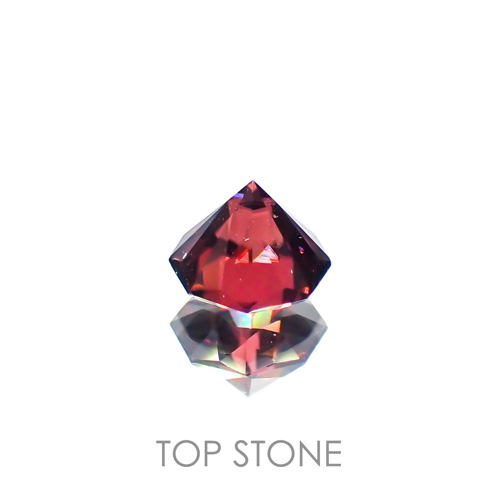 ◇オクタゴンカット◇レッドジルコン(宝石名ジルコン)スリランカ/カンボジア産 0.84ct 識別済[221219497]5x5mm前後