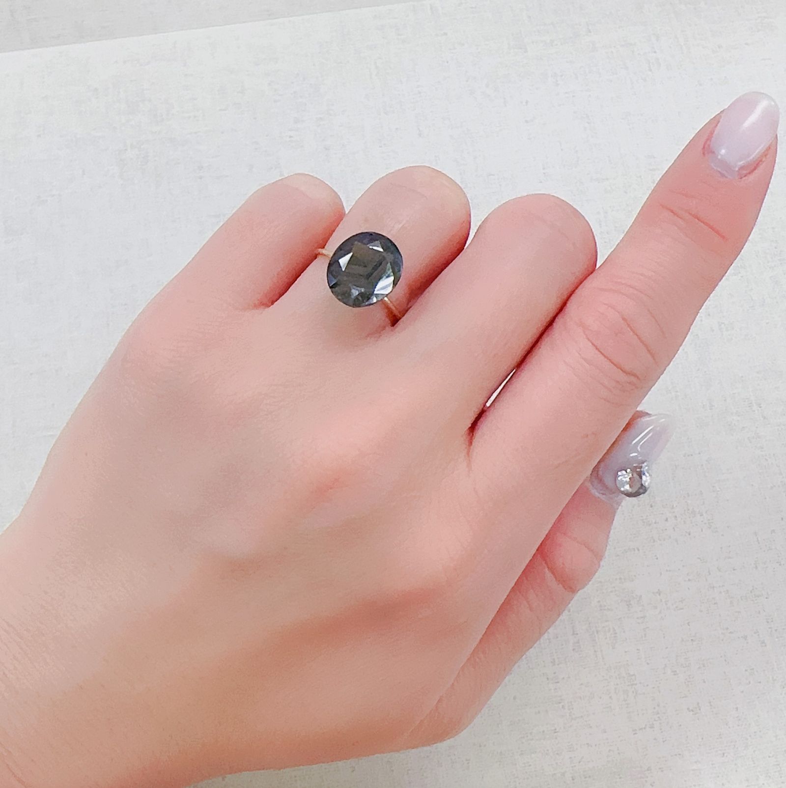 ゴールドシーンサファイア非加熱 ケニア産 6.60ct[230321336]11.8x10.2mm前後