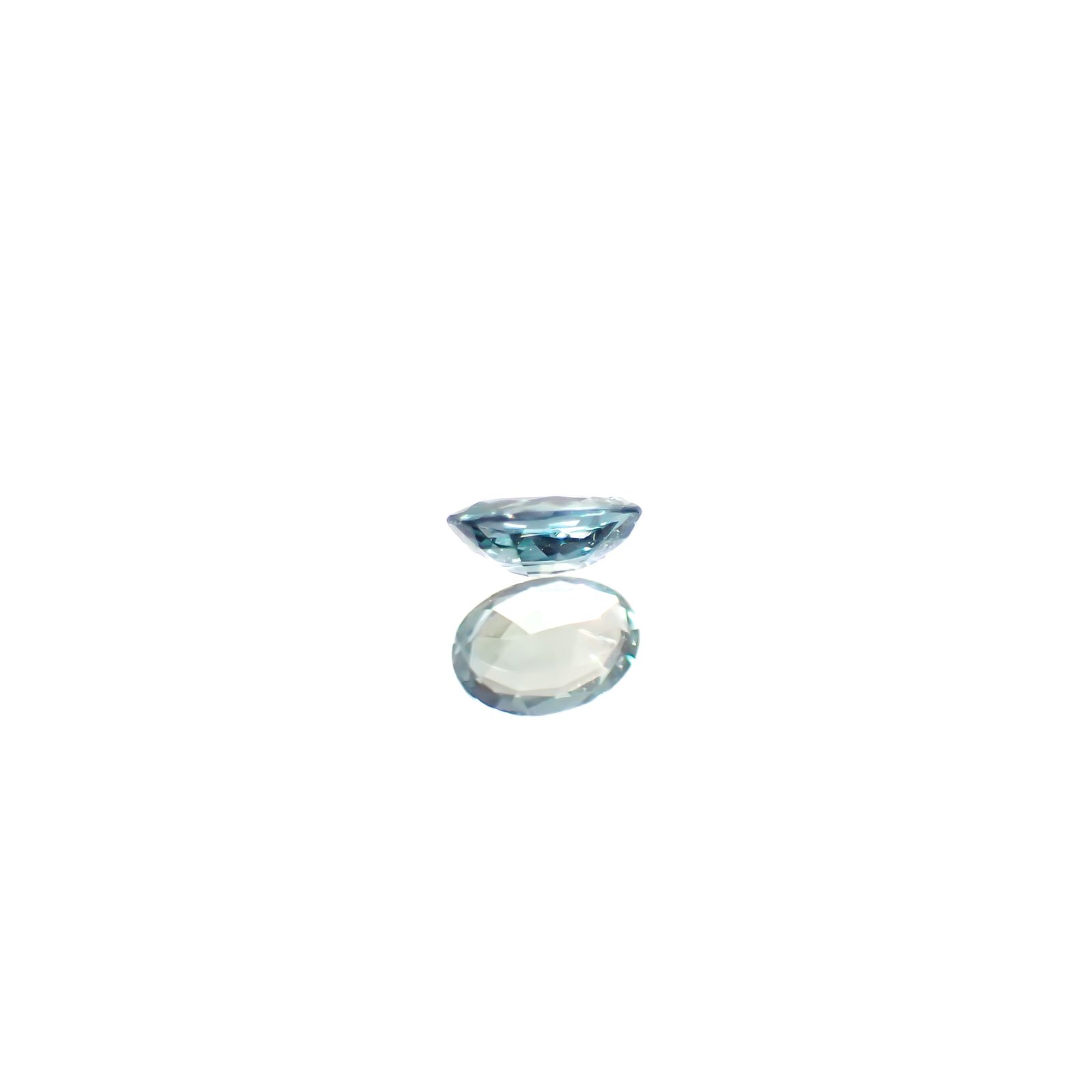 アレキサンドライト ブラジル産/EmeraldMains社製 0.11ct[240527589]3.6x2.6mm前後