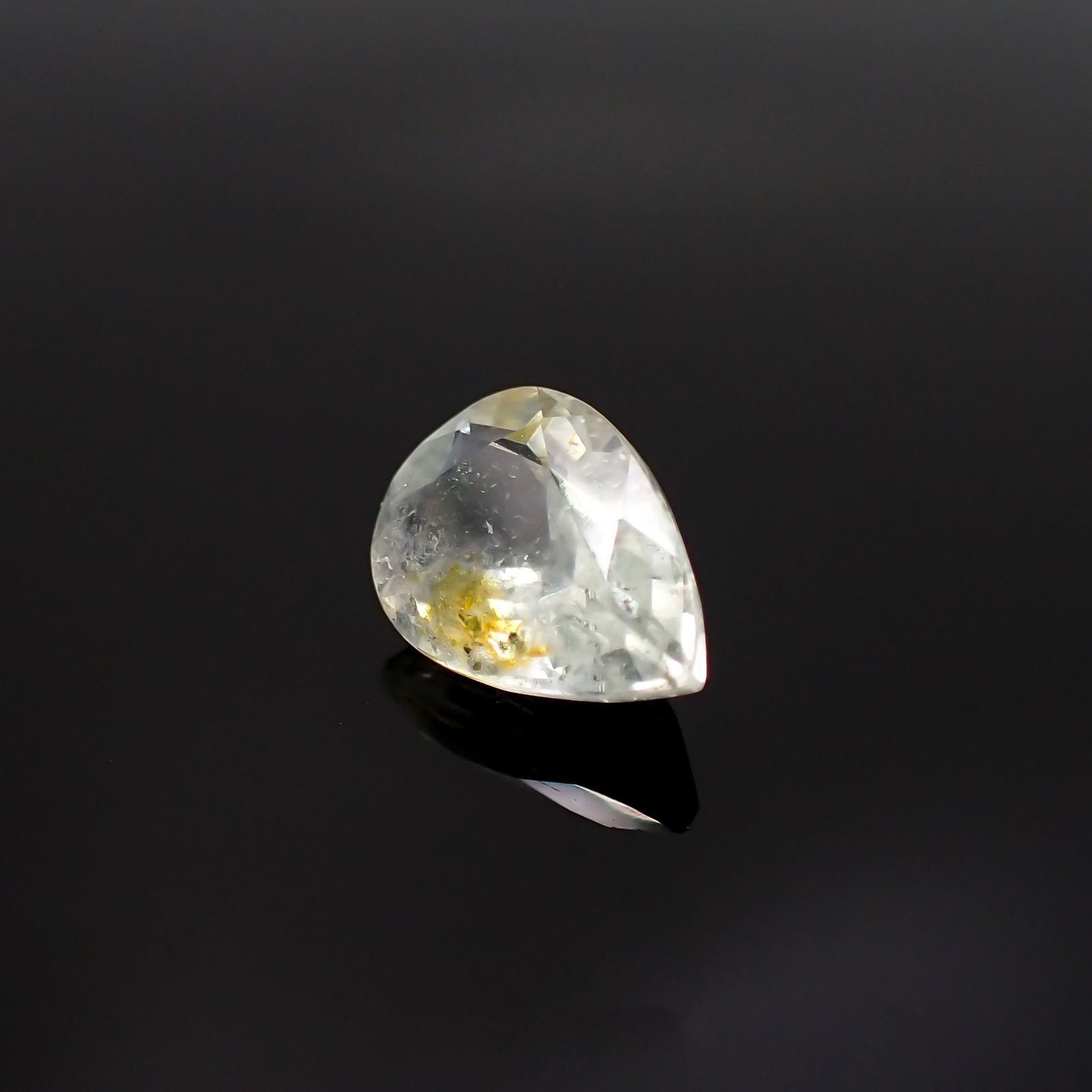 オーロラアクアマリン ブラジル産 2.29ct [220114406]10.8x7.7mm前後