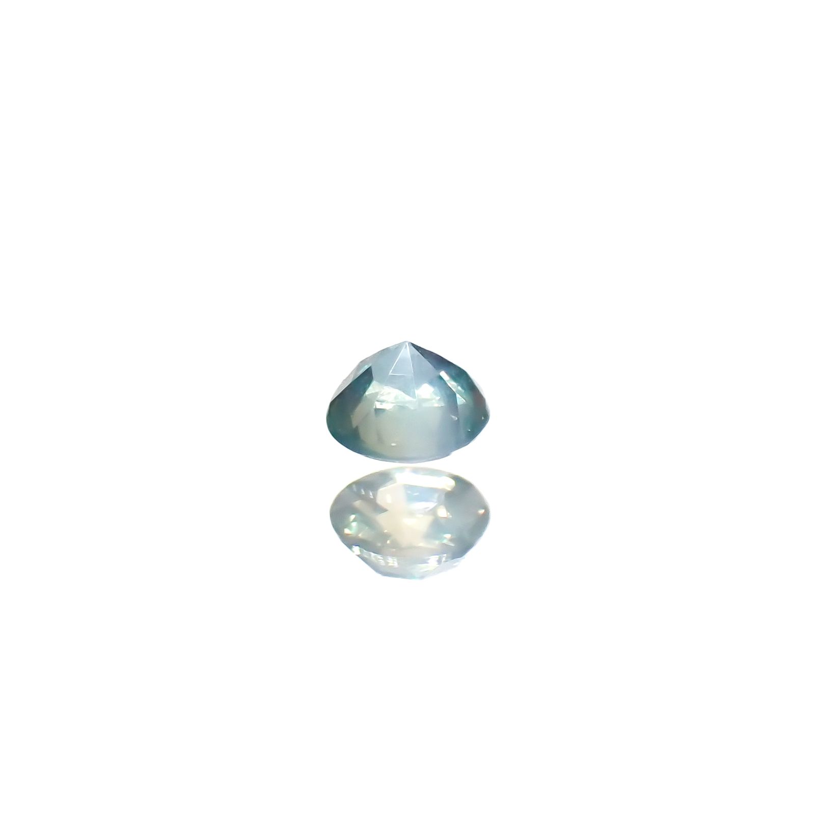 アレキサンドライトキャッツアイ ブラジル産/EmeraldMains社製 0.045ct[240527602]2.1x2.1mm前後